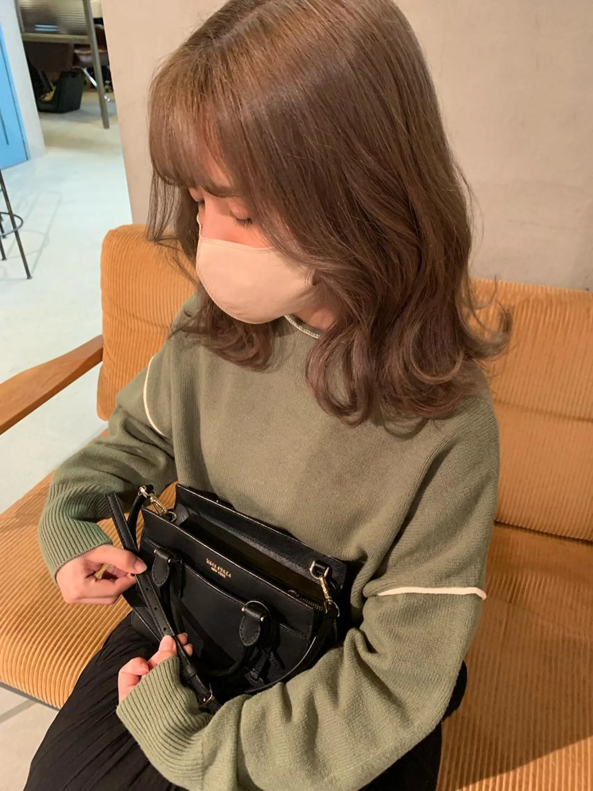 ミディアム カラー ベージュカラー オリーブベージュ レイヤー/韓国ヘア 杉浦結梨のヘアスタイル