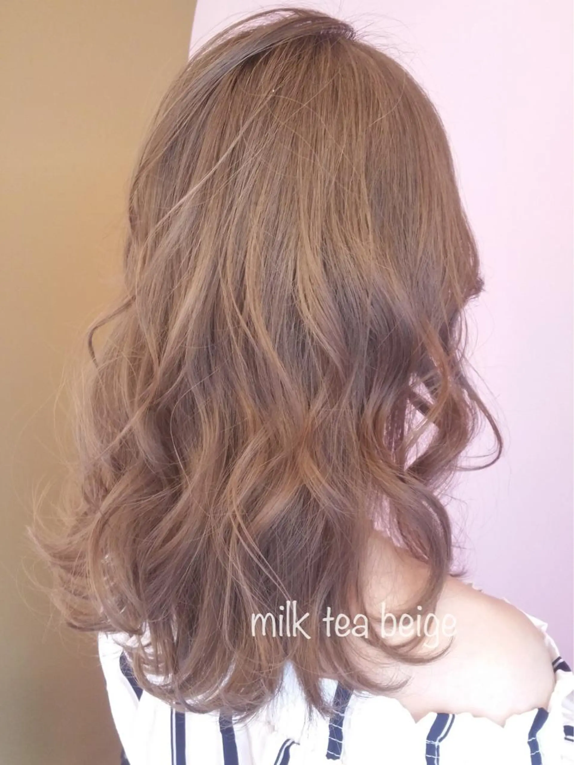 ミディアム カラー パーマ ヘアアレンジ RIYA❤︎ Aujuaソムリエのヘアスタイル