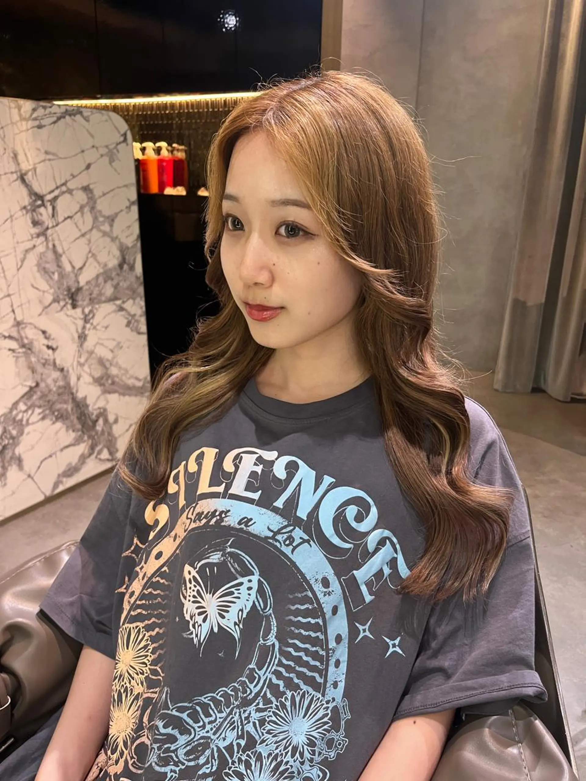 ロング 韓国風ヘア アールバイニーナ所属・R by NINA アールバイニーナのヘアスタイル