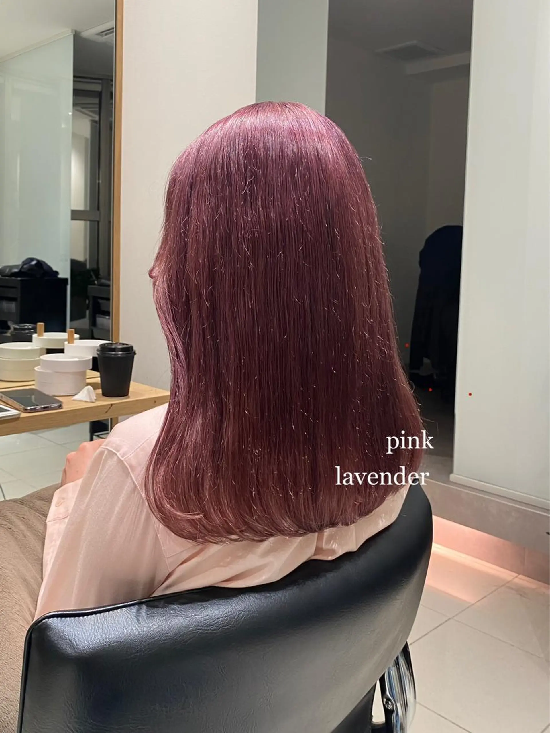 セミロング カラー ベージュカラー ブリーチ ラベンダーカラー ピンクカラー ピンクベージュ ヘアカラー 艶感/ナチュラル 🩵amiのヘアスタイル