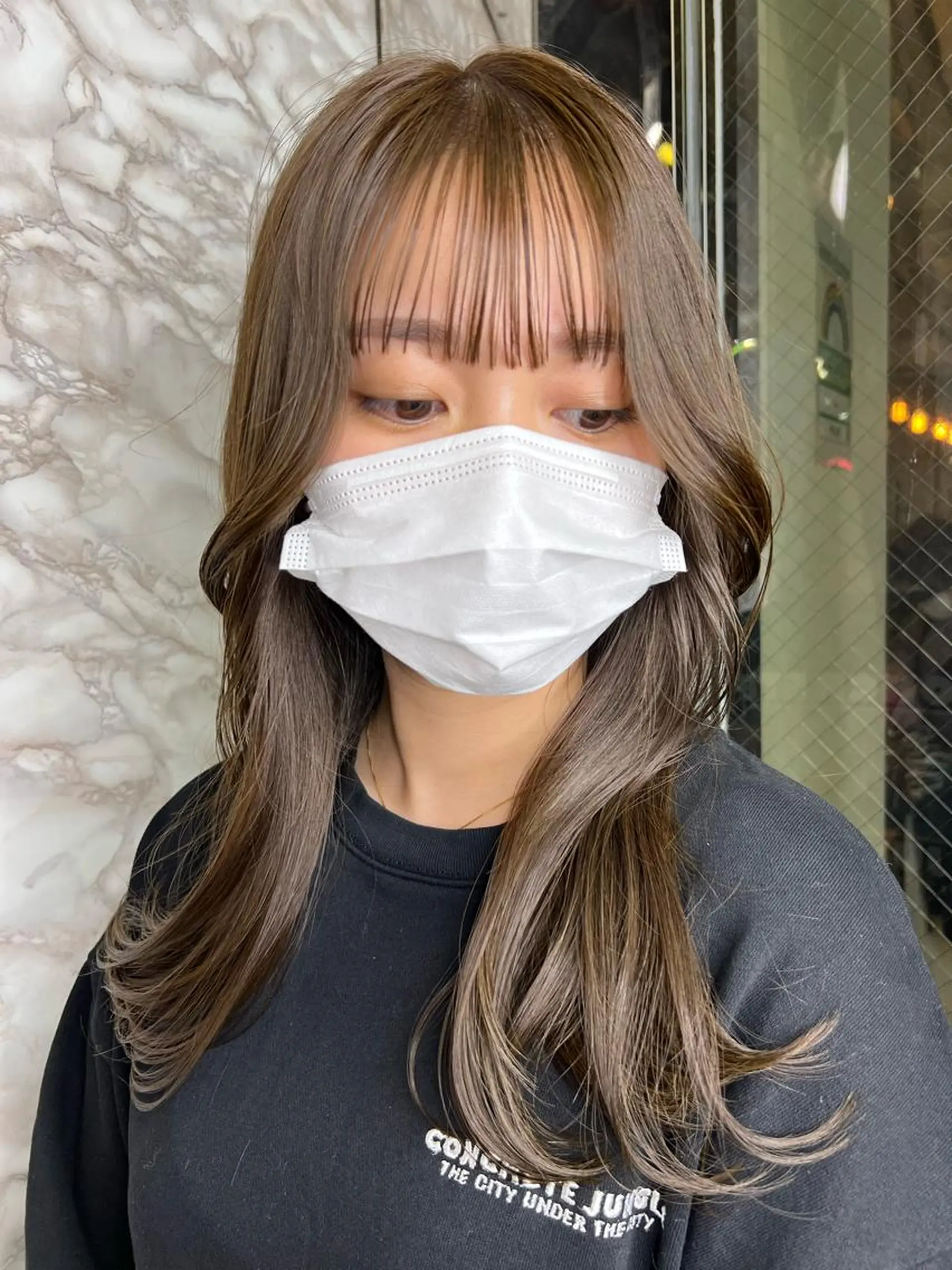 セミロング カラー グレージュ オリーブグレージュ オリーブグレー デザインカット 🕊️レイヤーカット 透明感カラー GOのヘアスタイル