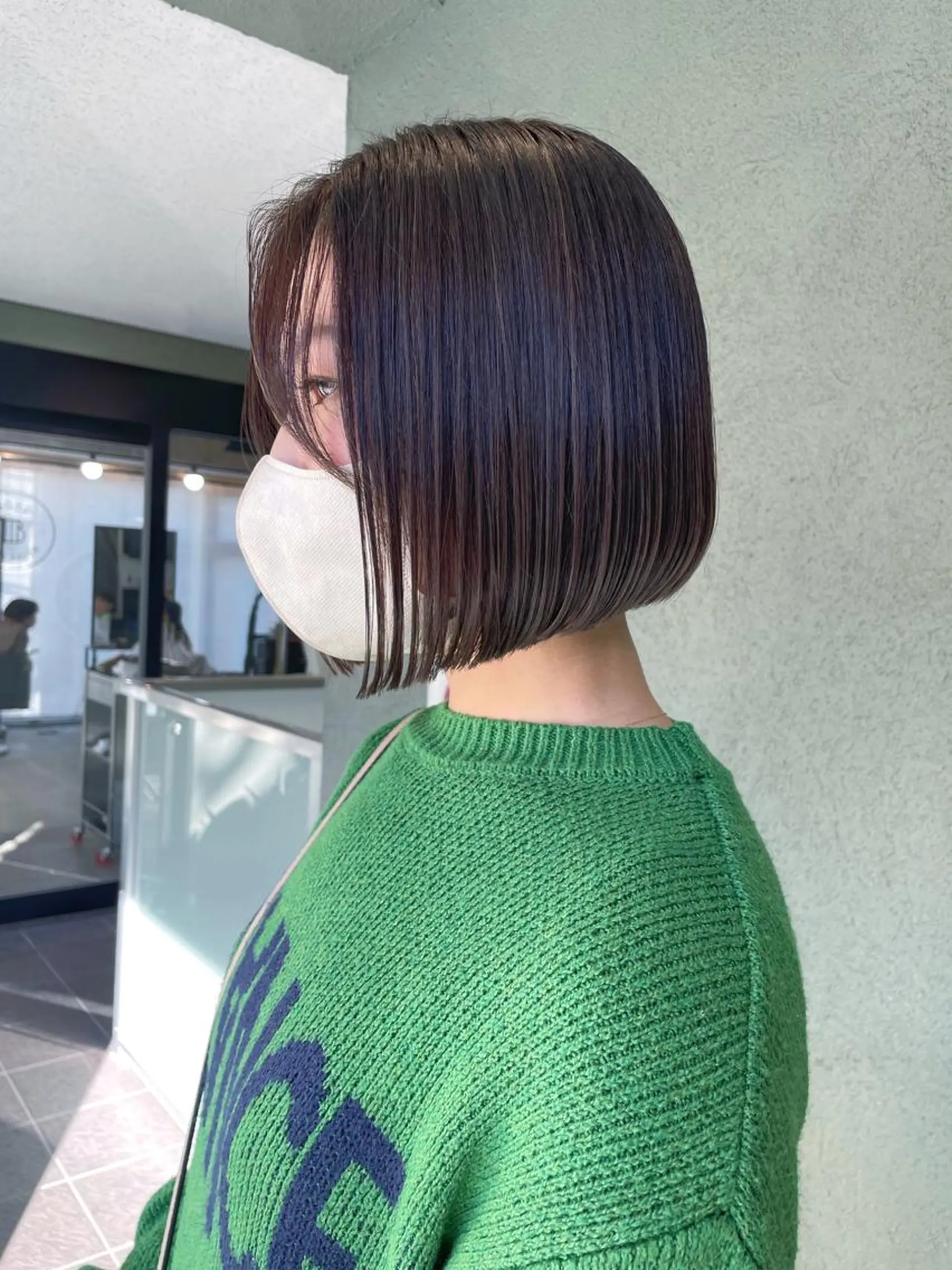 ショート カラー 切りっぱなしボブ アッシュ アッシュグレー ハイライトカラー ボブ カット ヘアカラー トリートメント HIROKI ” stylistのヘアスタイル
