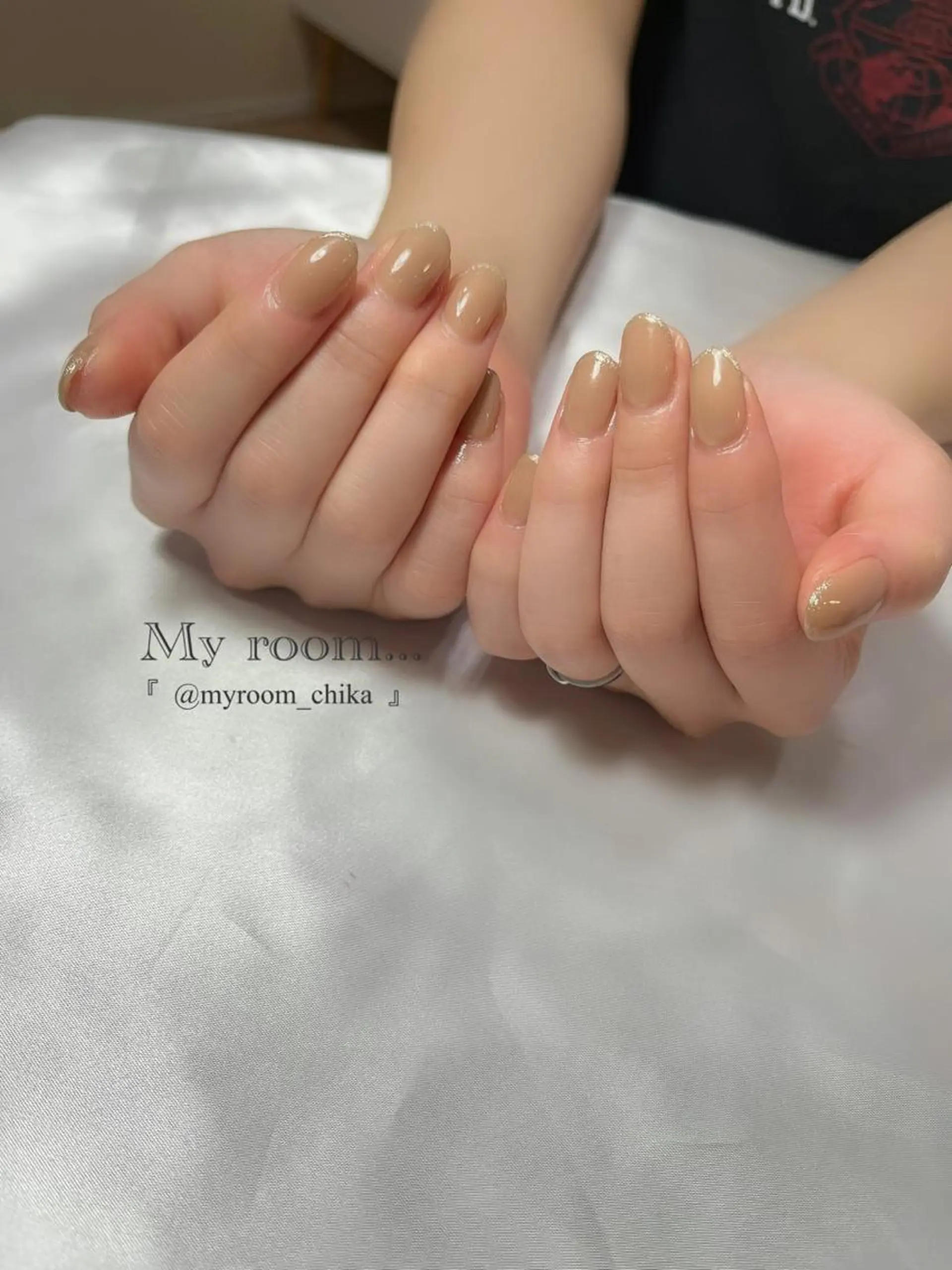 ネイル フレンチネイル ラメ(グリッター) ハンドネイル フットネイル Amua.facial salon所属・Amua.ハーブ 新宿御苑駅前のエステ・リラクイメージ