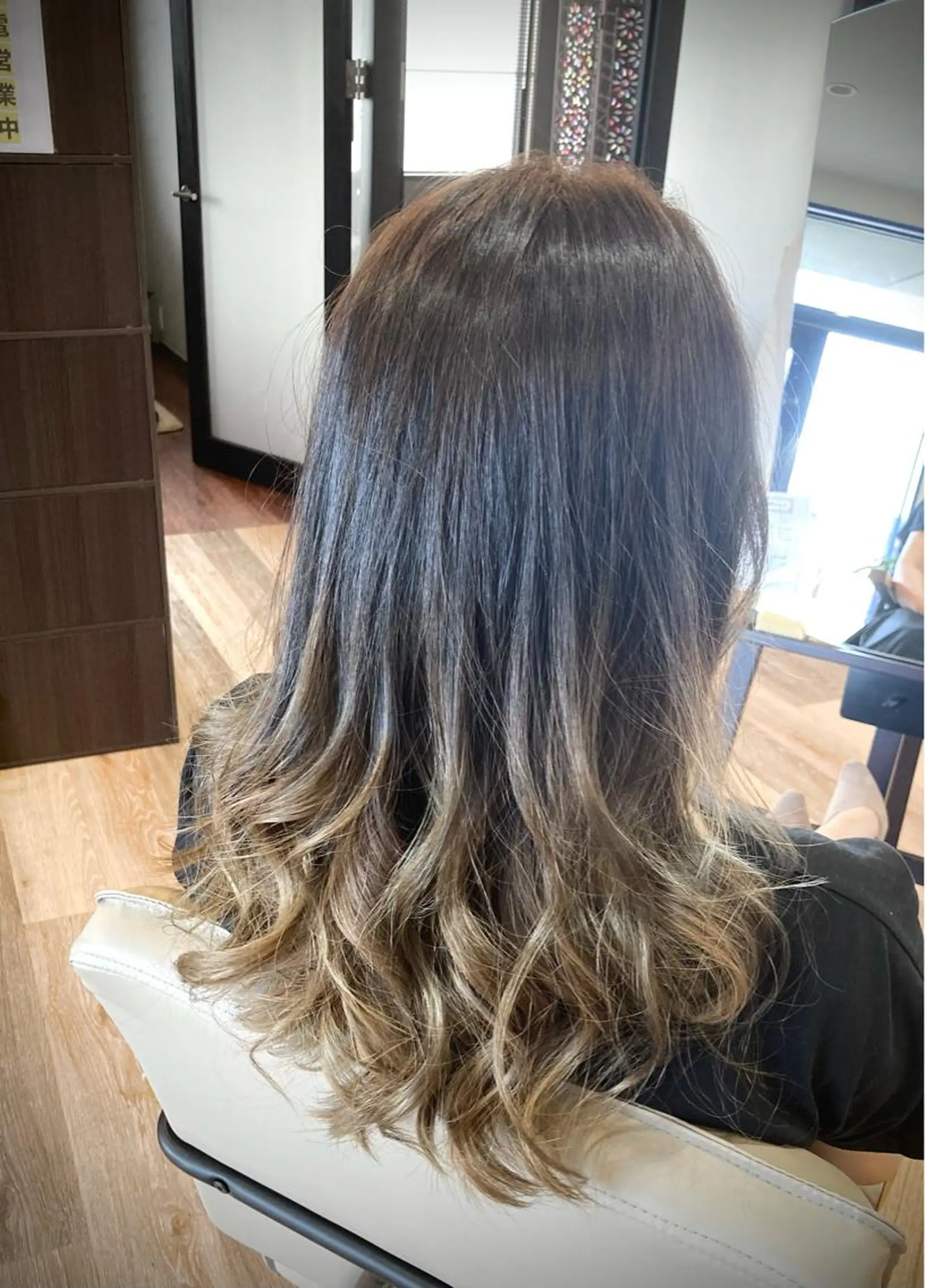 カラー ヘアカラー トリートメント 中野 紹江のヘアスタイル