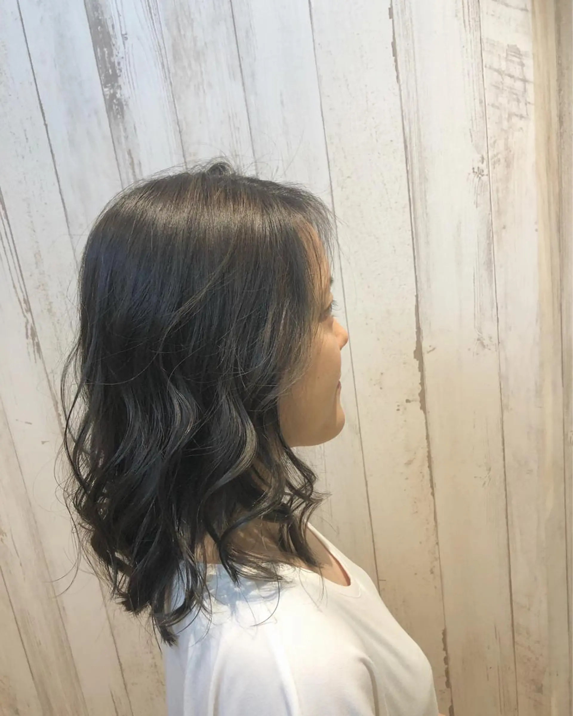 ミディアム カラー ハイライトカラー イルミナカラー 3Dハイライト ハイライト カット ヘアカラー トリートメント 松田 和樹のヘアスタイル