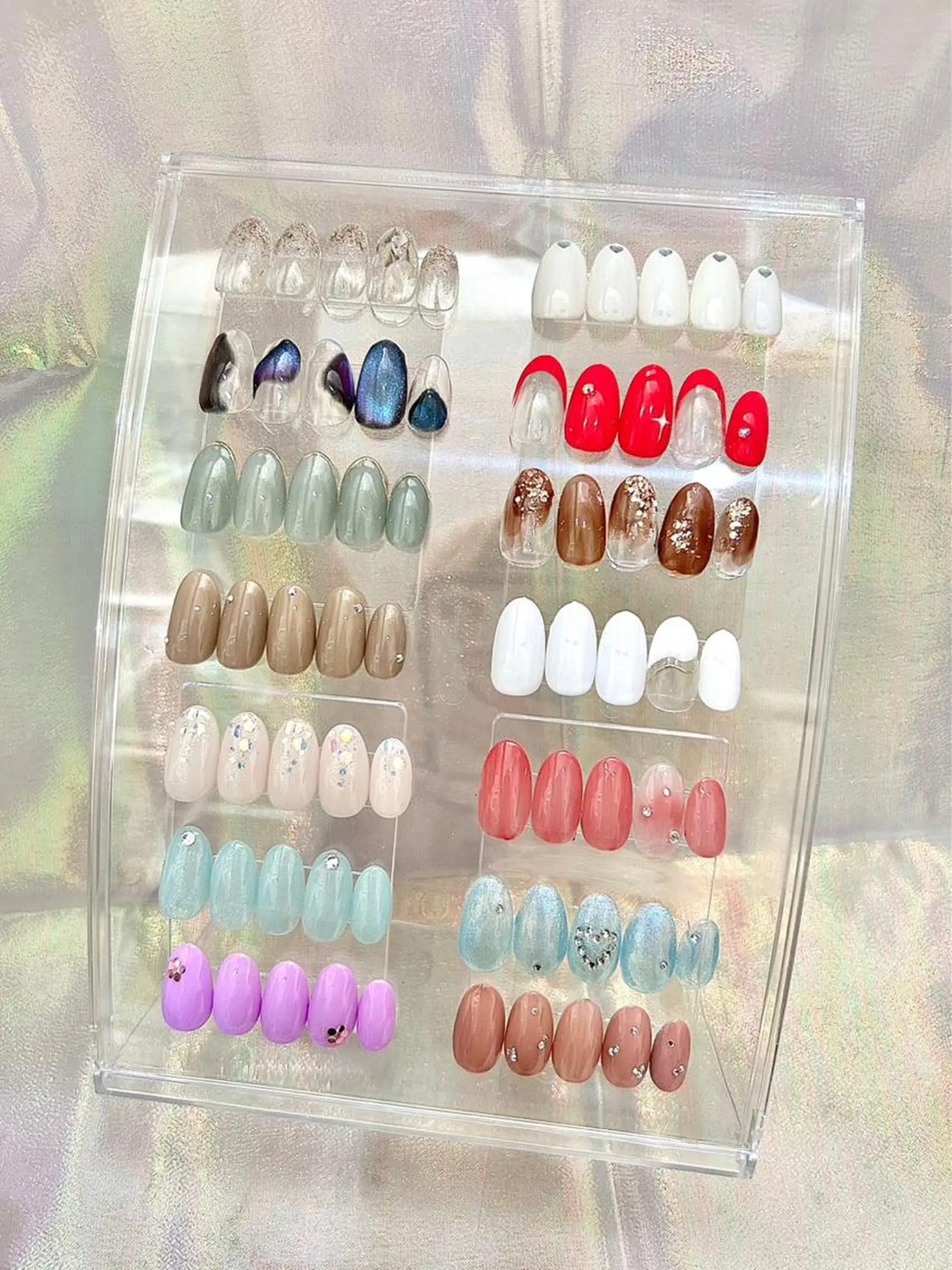 ネイル マツエク・マツパ アイブロウ 眉カラー 韓国風マツエク パリジェンヌラッシュリフト まつげパーマ ワンホンマツエク ハンドネイル Nail&eye Belire 新宿のネイルデザイン