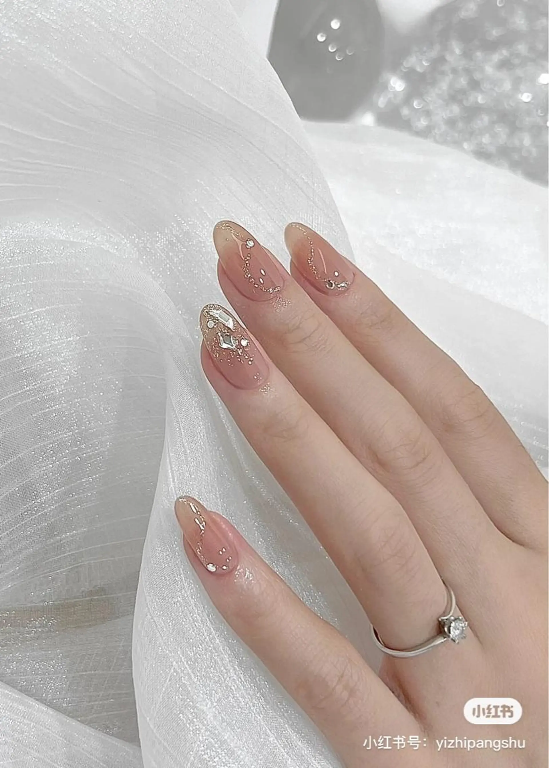 ネイル モナ& ミユのネイルデザイン