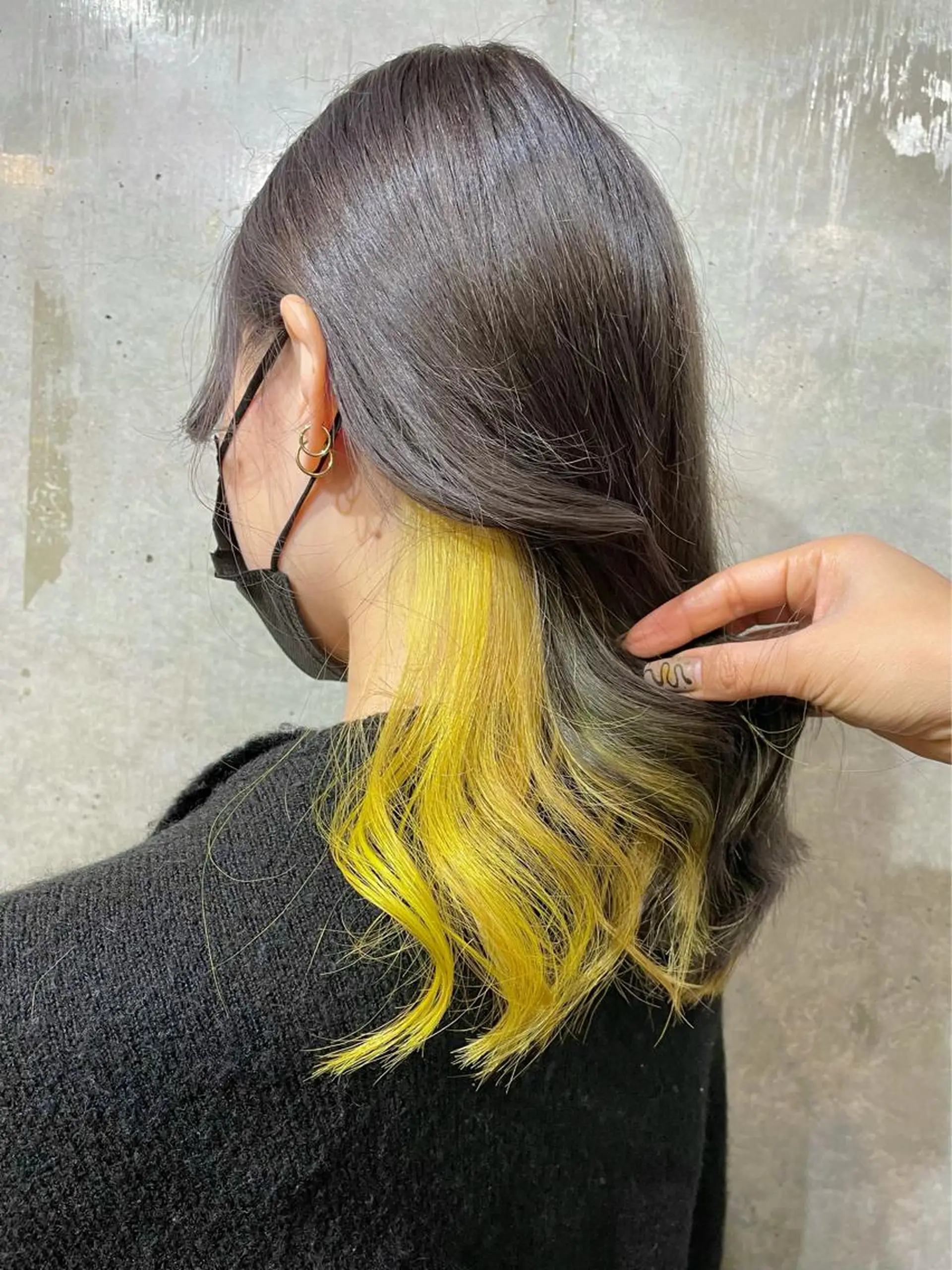 ミディアム カラー アディクシーカラー ブリーチ ケアブリーチ ダブルカラー イヤリングカラー カット ヘアカラー トリートメント もにか🌞原宿/渋谷 🌝ブリーチカラーのヘアスタイル