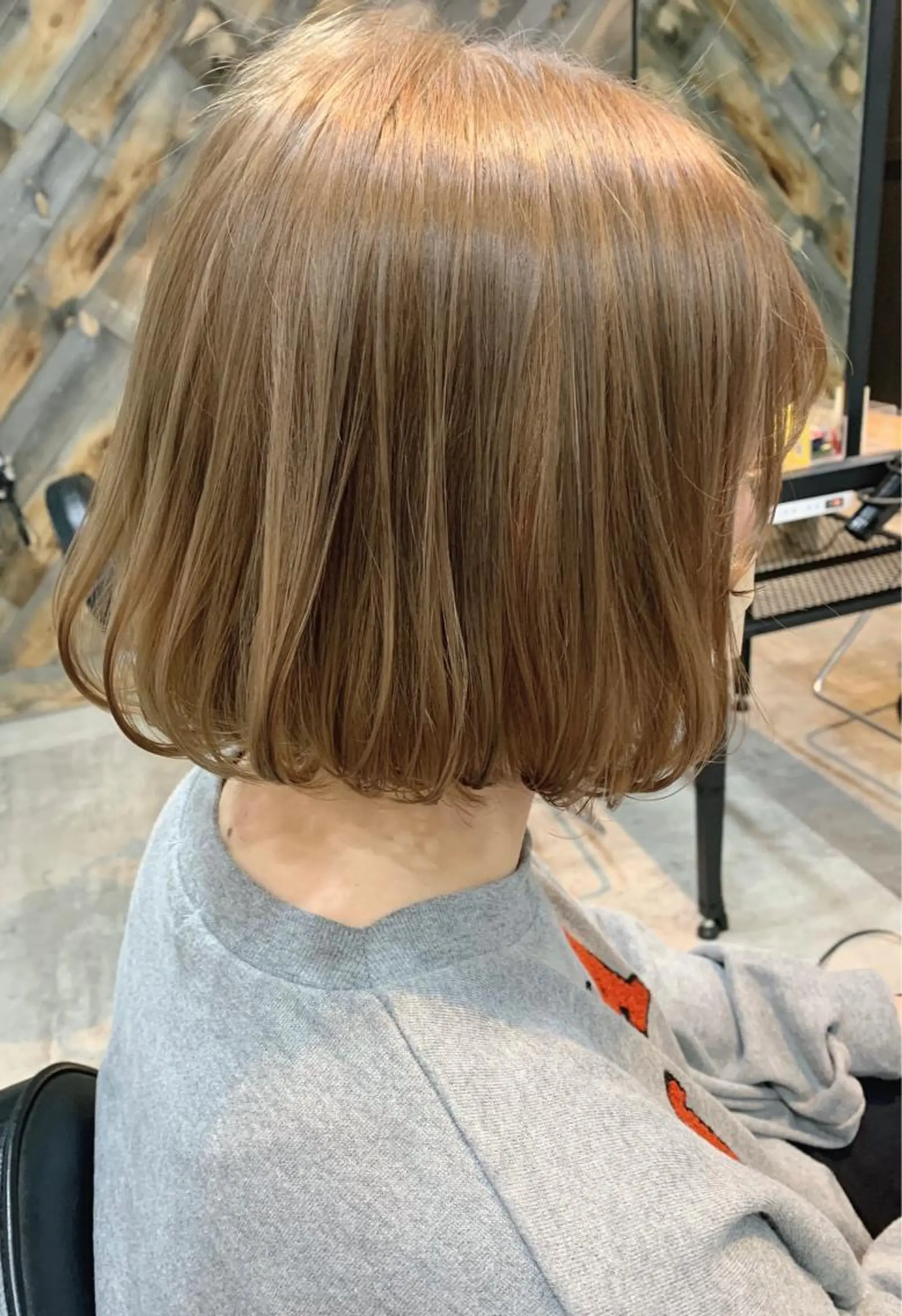 ミディアム ヘアカラー 山本 みきのヘアスタイル