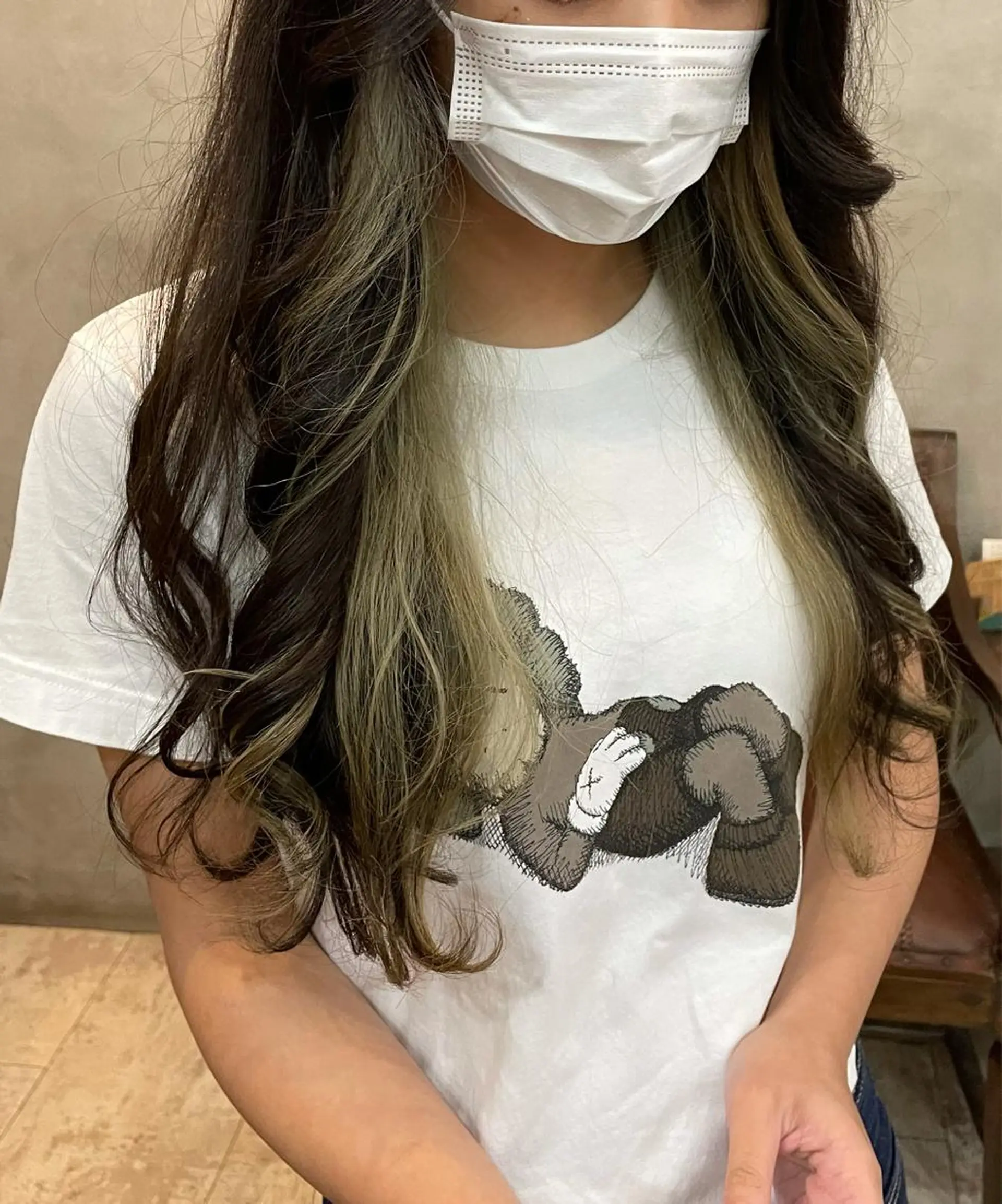 ロング カラー ベージュカラー インナーカラー ホワイトベージュ 【ピンク/韓国ヘア/ ヘアセット】亜海のヘアスタイル