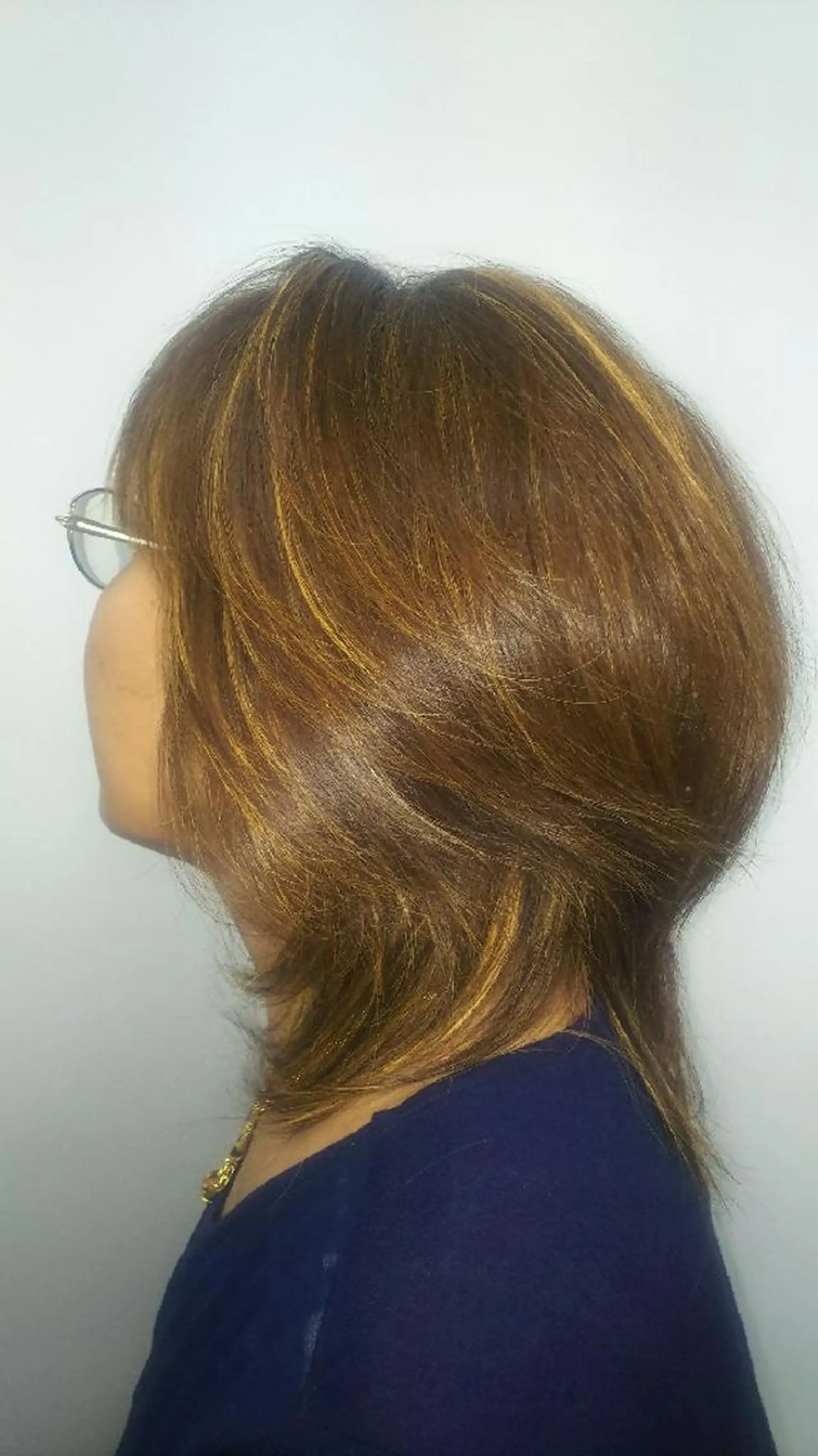 ミディアム 越智 薫のヘアスタイル