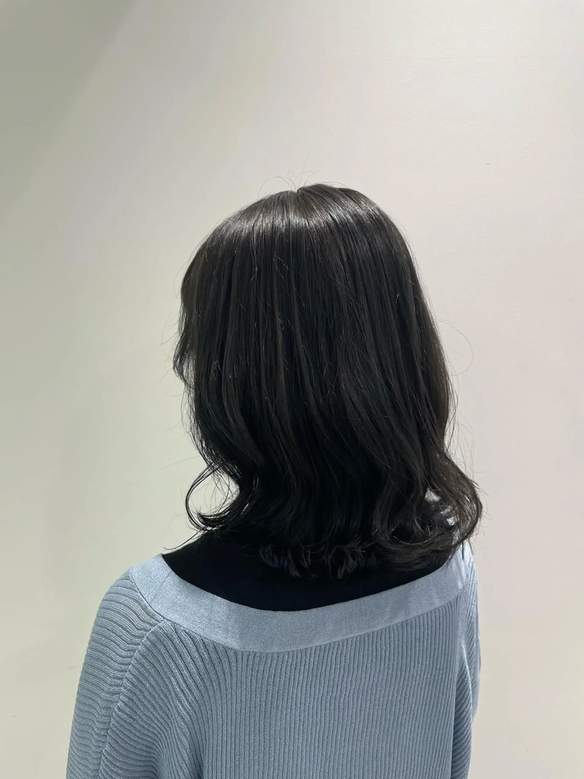 セミロング カラー パーマ ヘアアレンジ ネイル マツエク・マツパ 韓国風ベージュ🤎 赤みなし🌿横浜🤎のヘアスタイル