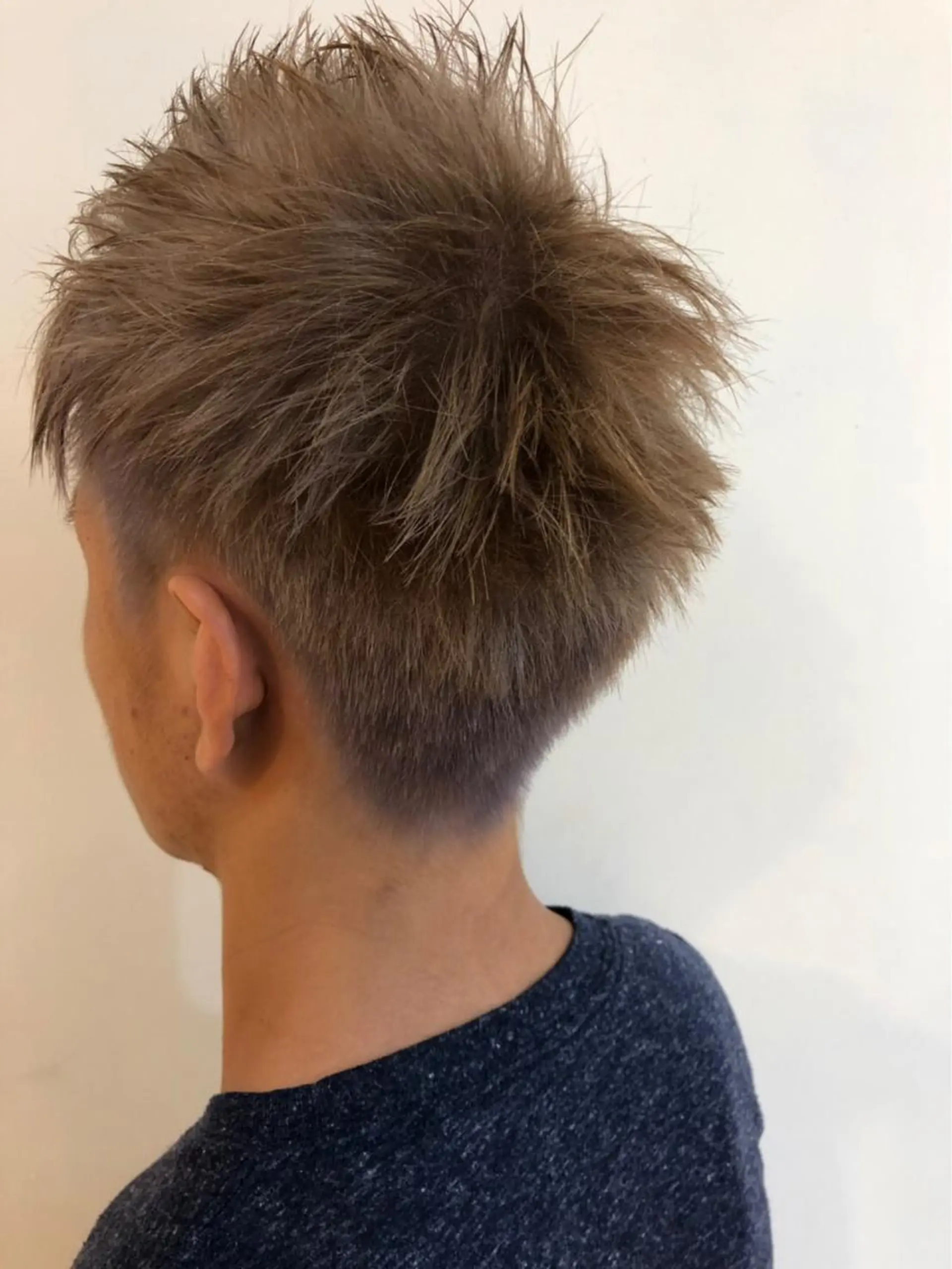 カラー メンズ カット ヘアカラー WHITE所属・WHITE 田中智之のヘアスタイル