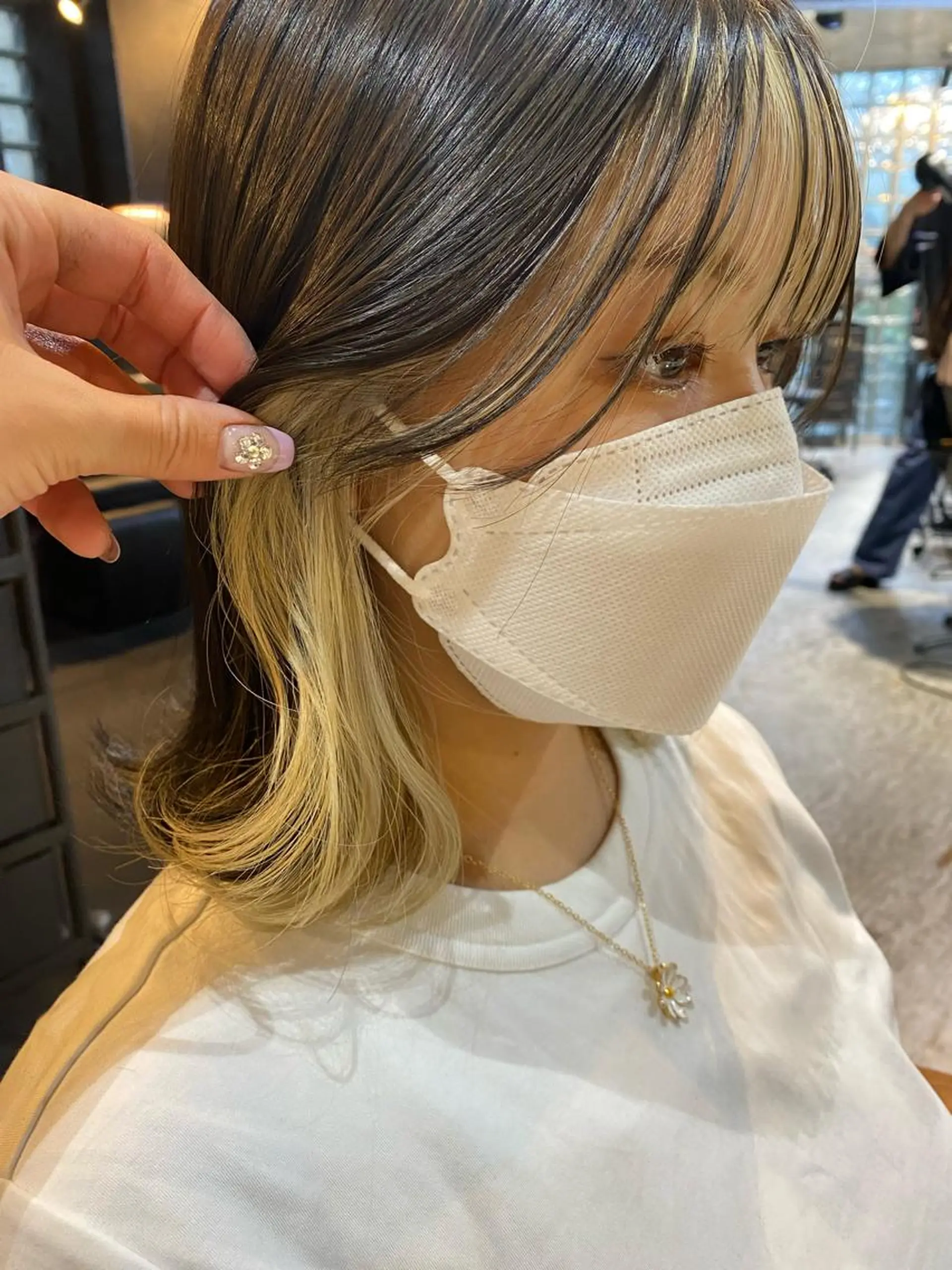 ミディアム 大橋 美咲のヘアスタイル