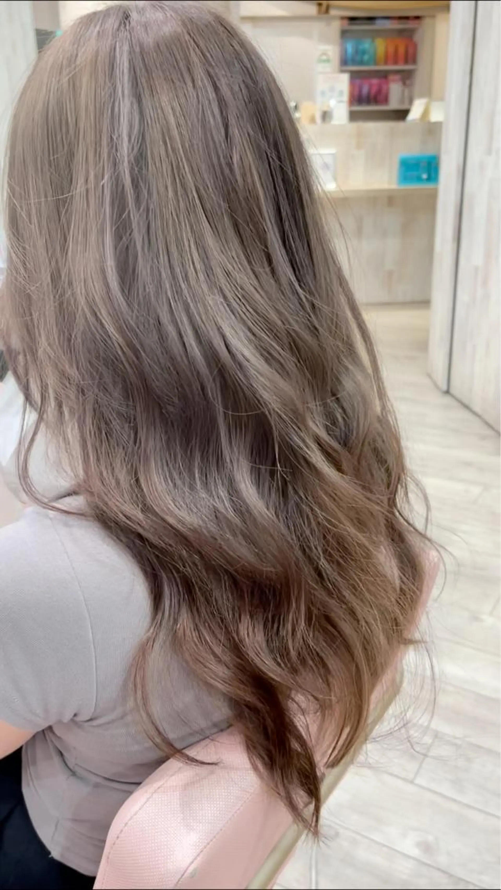 ミディアム カラー 高島大登/顔周り /レイヤーカットのヘアスタイル