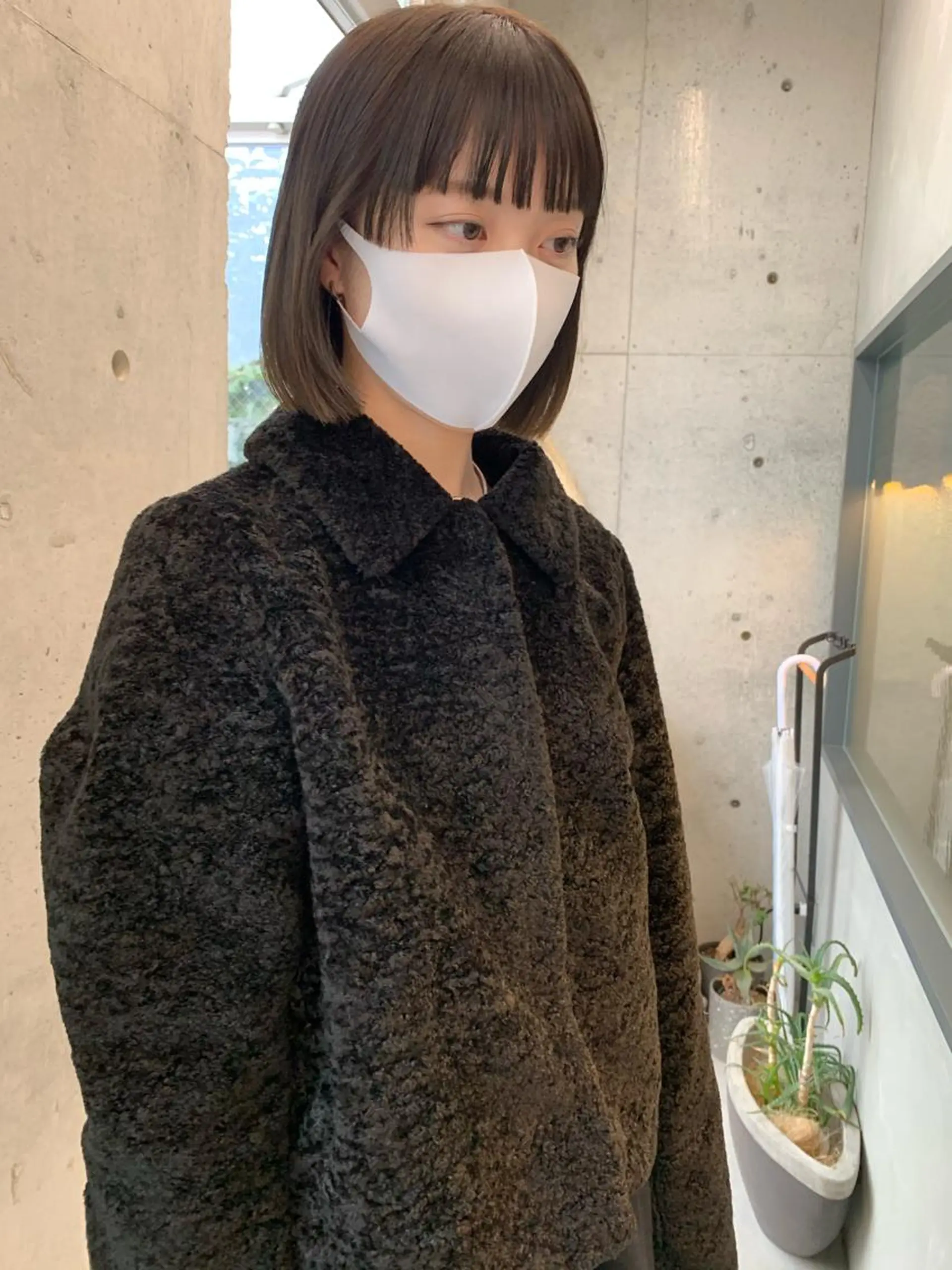 ショート カラー 切りっぱなしボブ ボブ 伸ばしかけ ワイドバング sakoda shunkiのヘアスタイル