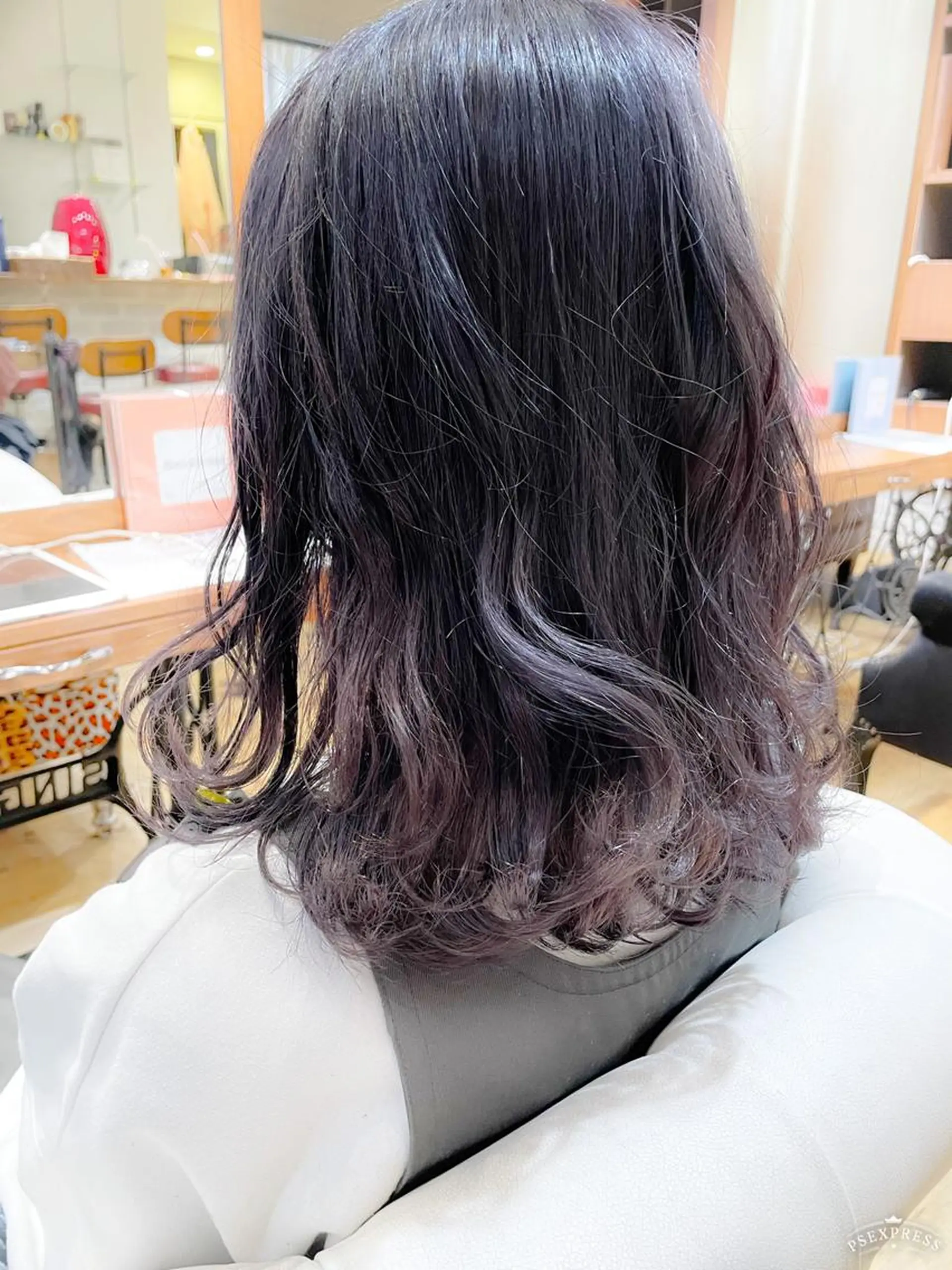 カラー アティリー 西梅田のヘアスタイル