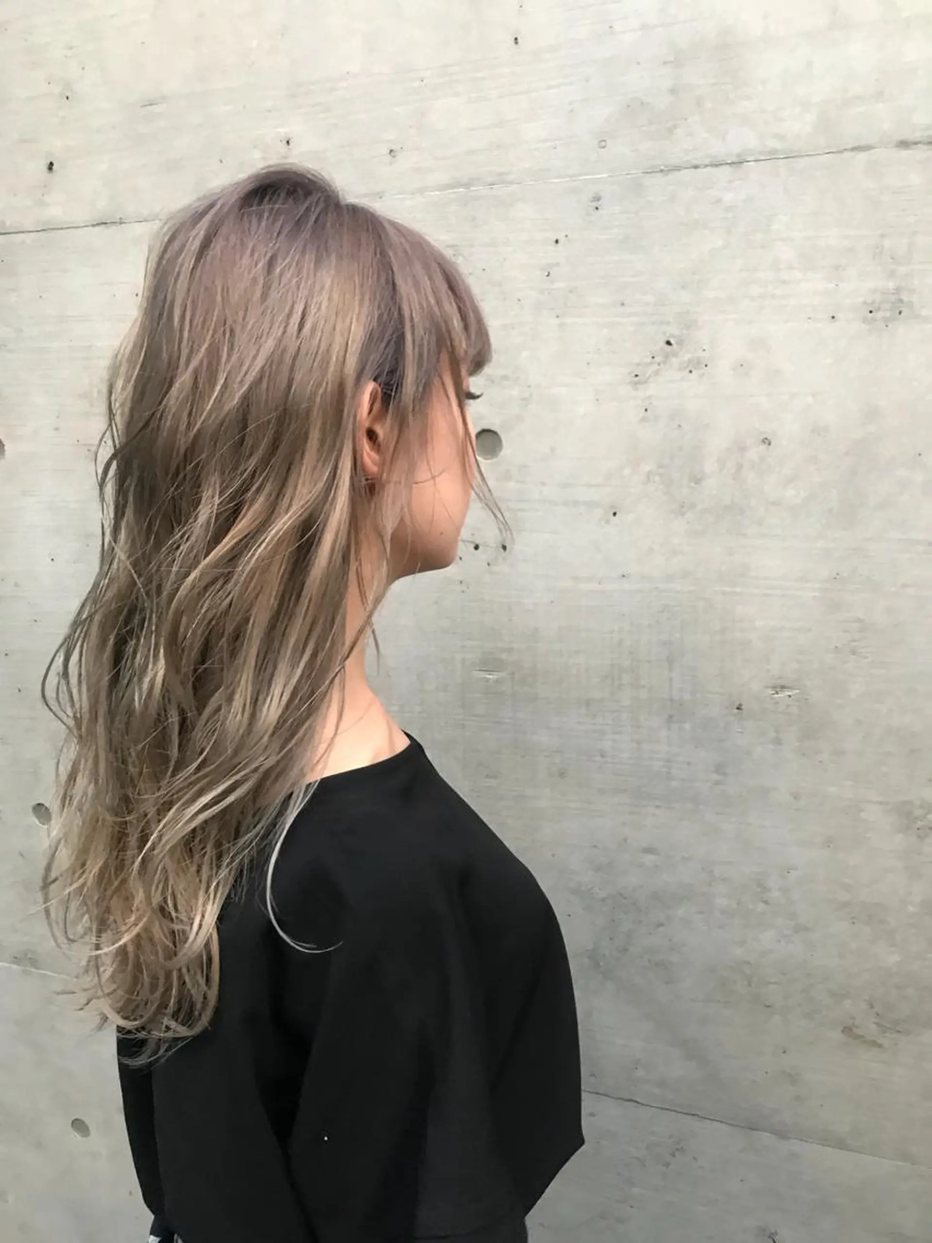 セミロング カラー ベージュカラー ブリーチ ミルクティーベージュ ていねい技術No.1 🌈諏訪 健太のヘアスタイル