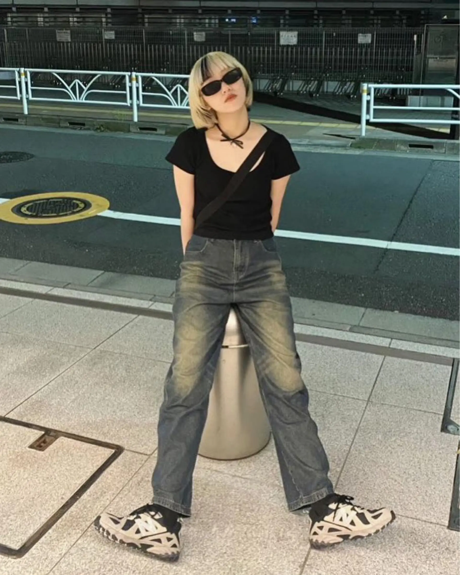 ショート カラー 抜きっぱなしブロンド ブロンド カット ヘアカラー トリートメント sakoda shunkiのヘアスタイル