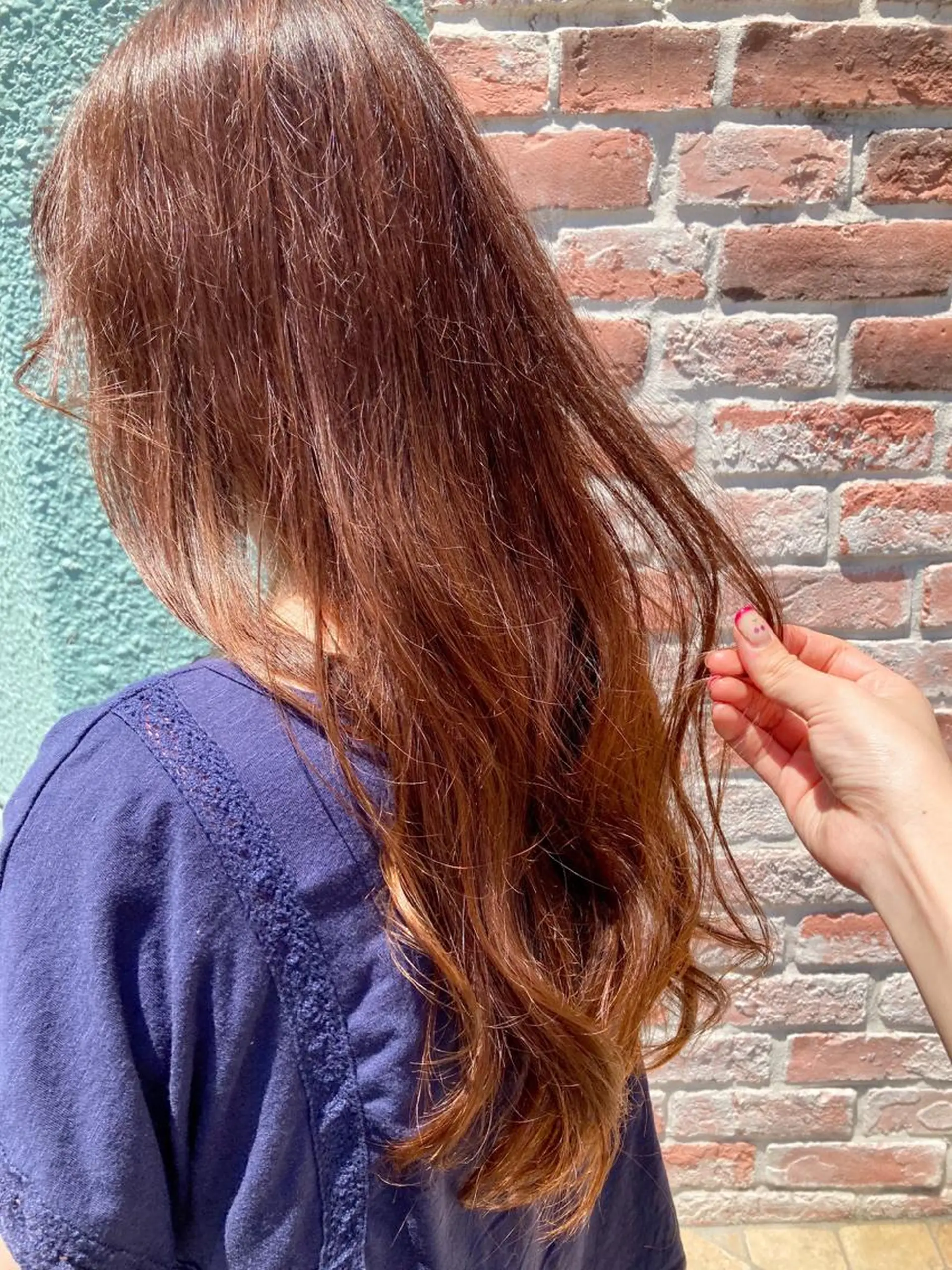 ロング パーマ/イルミナ カラー　三浦菜々子のヘアスタイル