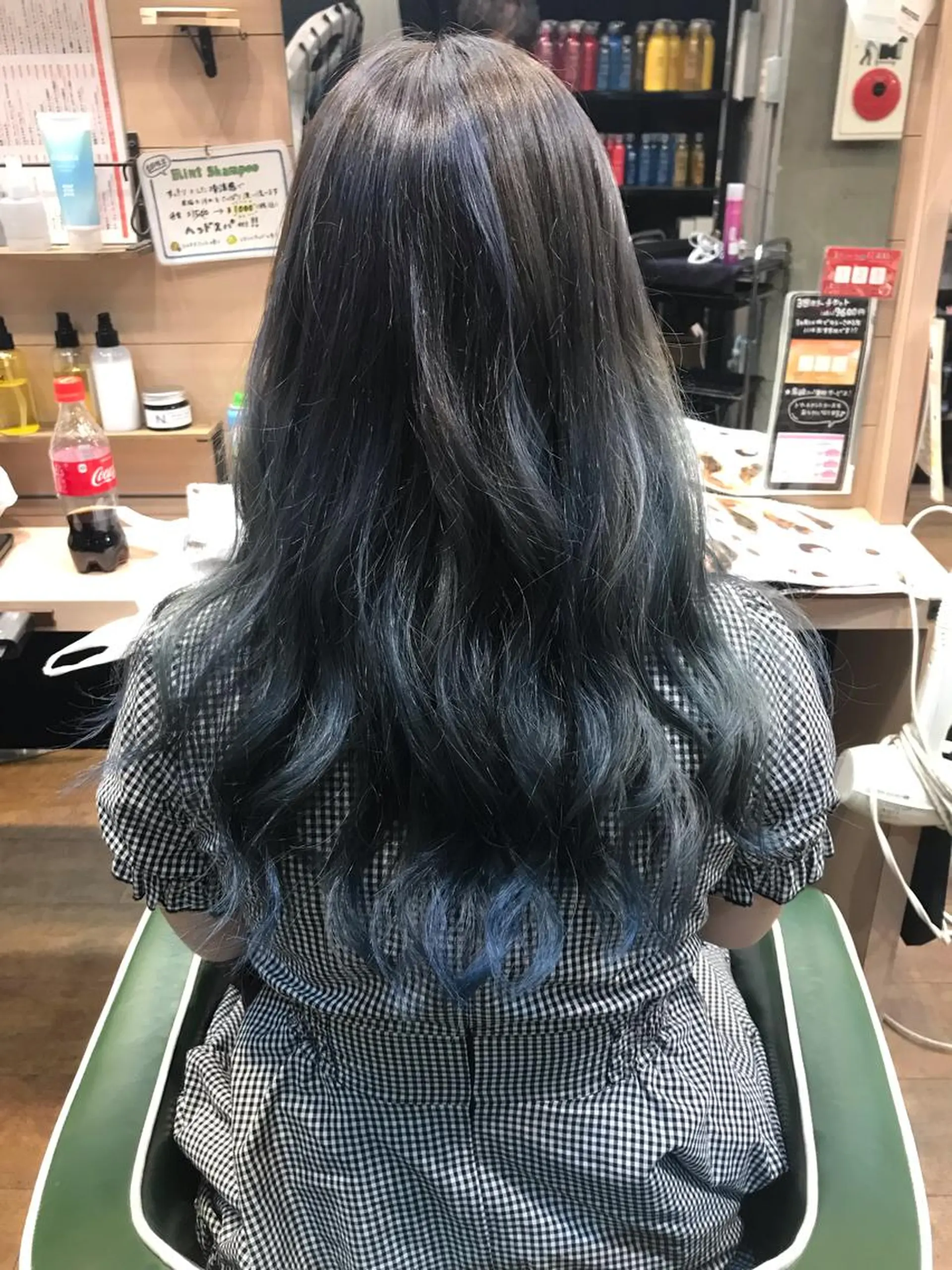 ロング カラー Natural所属・小柳 公邦のヘアスタイル