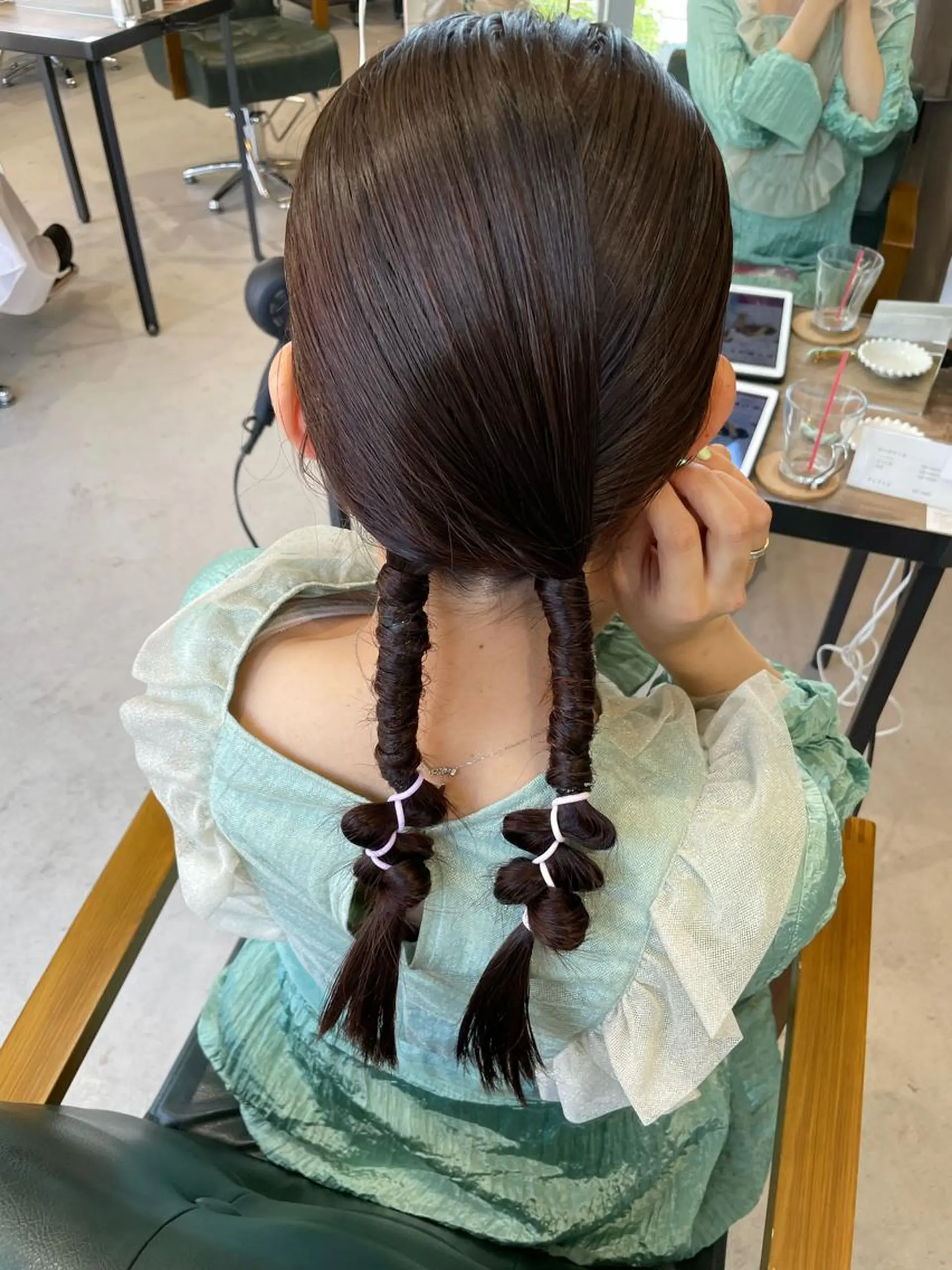 セミロング ill.所属・ill［イル］大須 kojimaのヘアスタイル