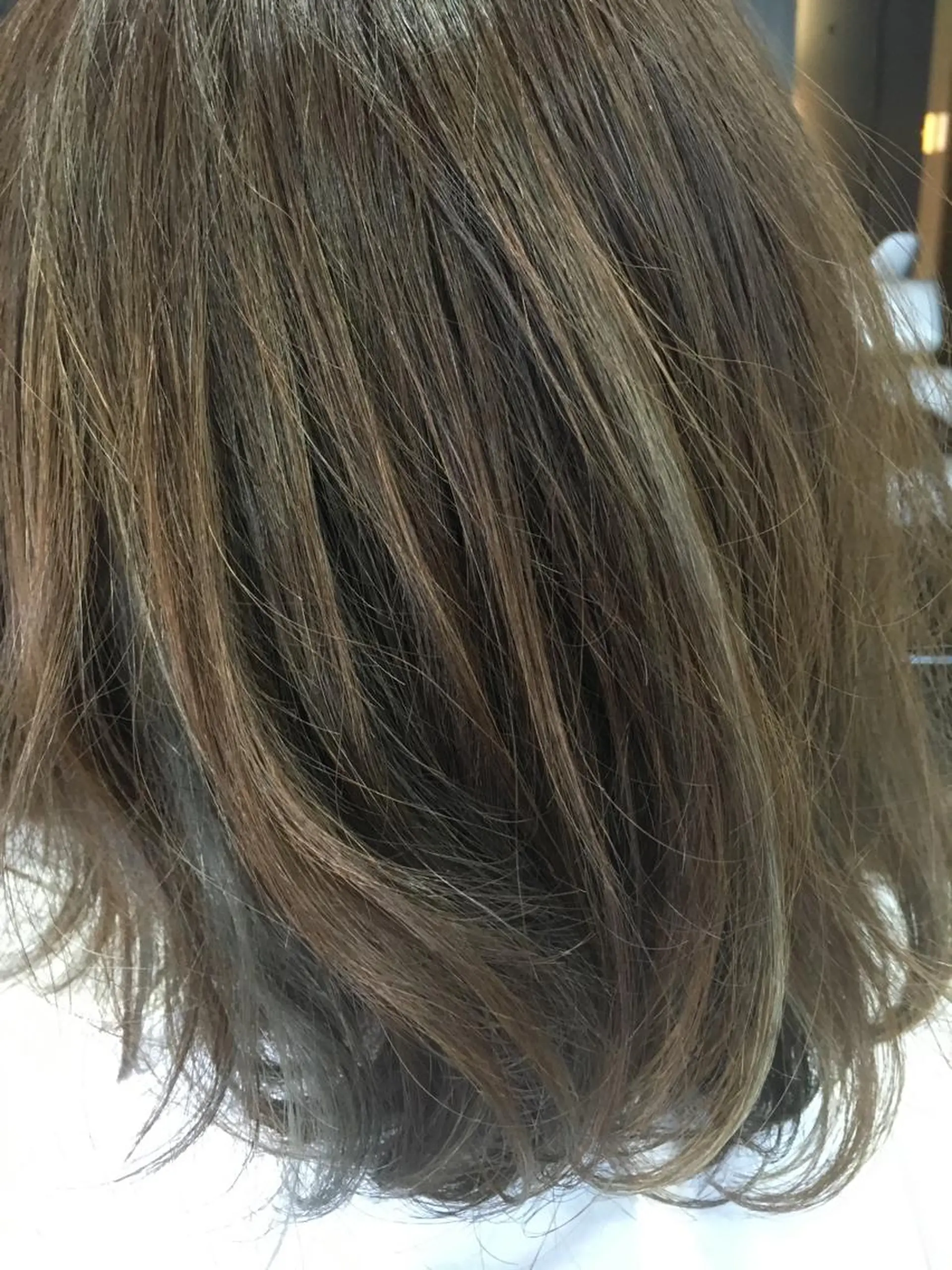 ショート カラー 白髪ぼかしハイライト 柳川拓哉のヘアスタイル