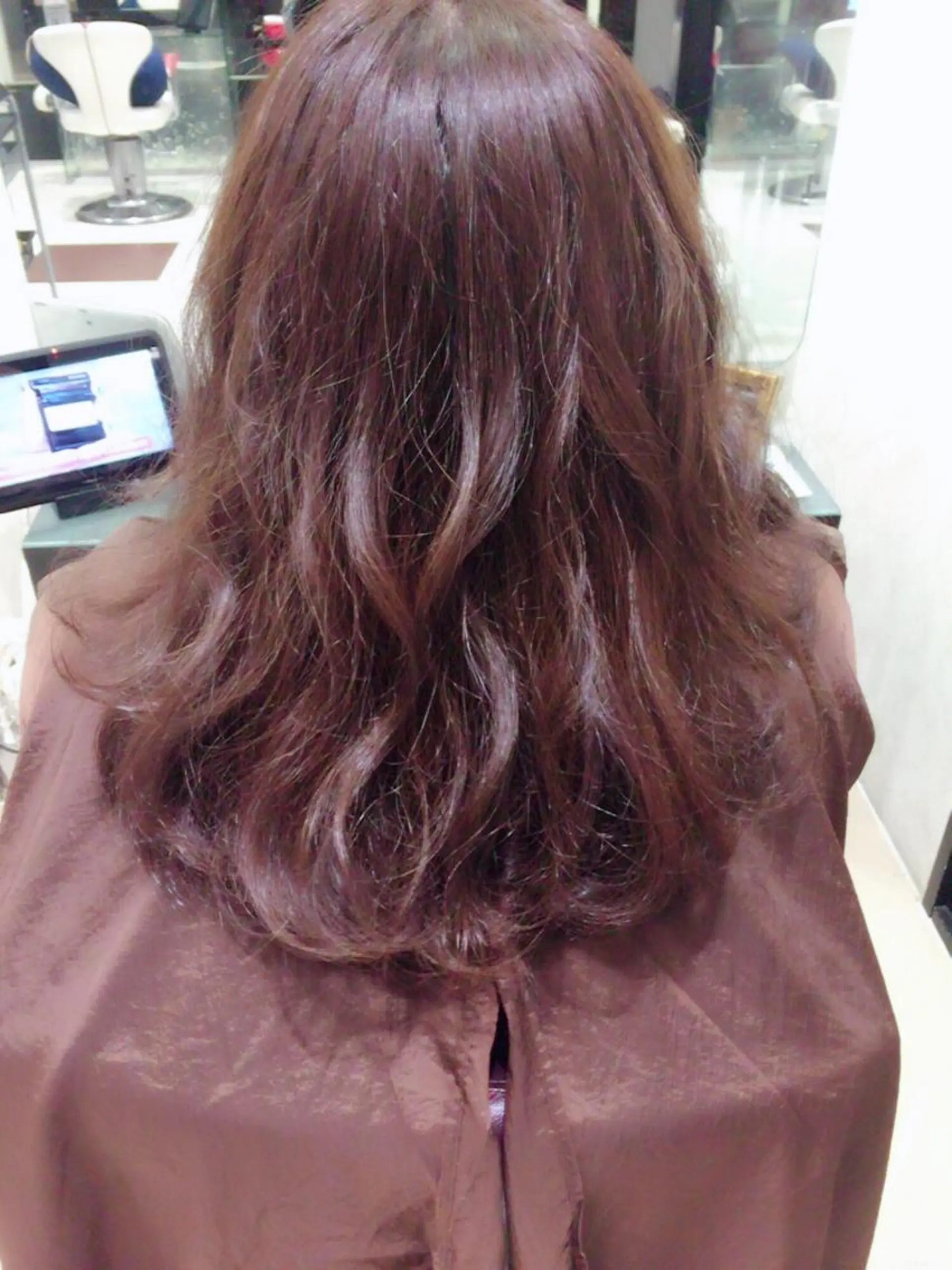 ロング hair&make earth 石巻店所属・塚下 彩のマツエク・マツパデザイン