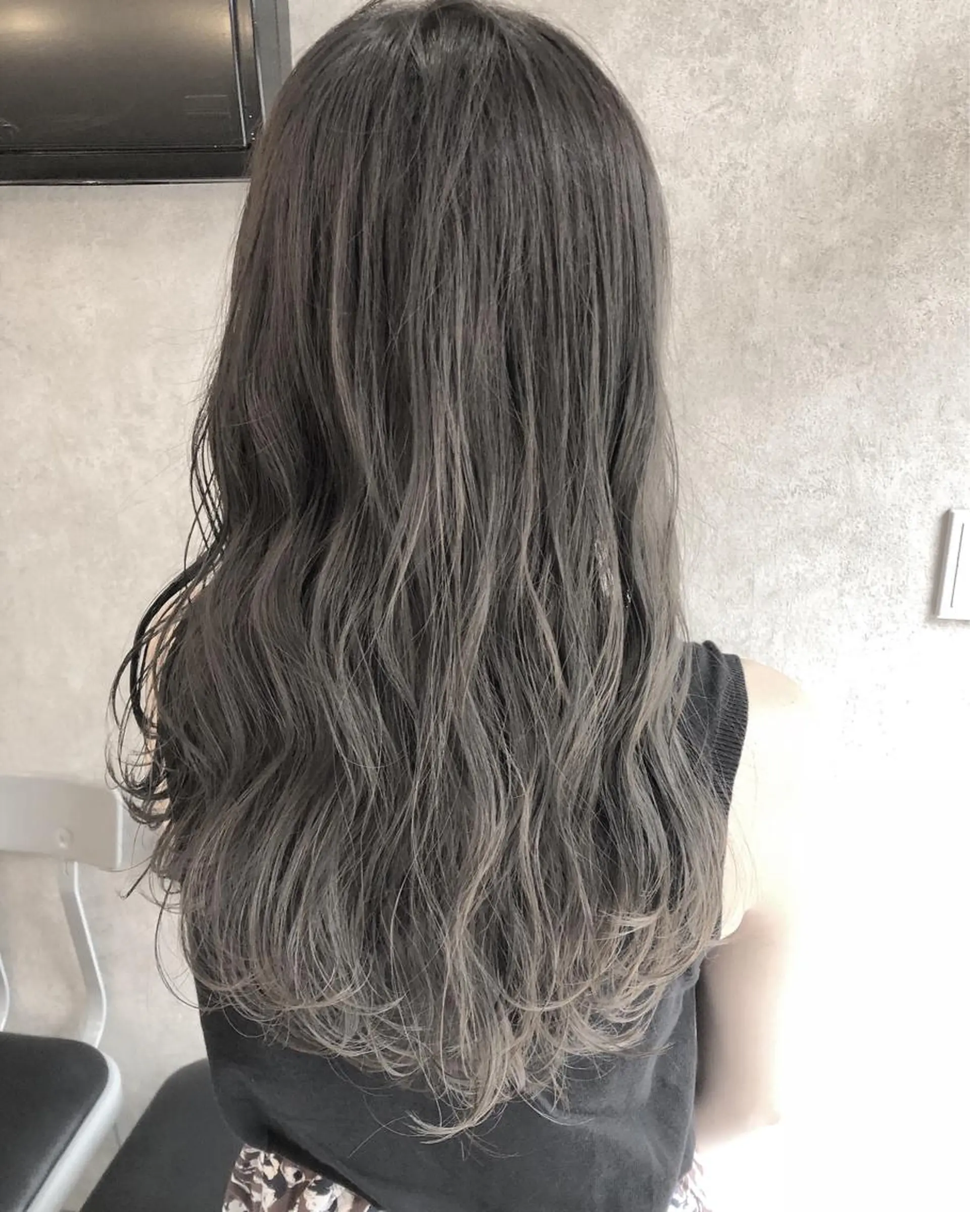 ロング カラー カット ヘアカラー 顔周りレイヤー/韓国 ブリーチminamiのヘアスタイル