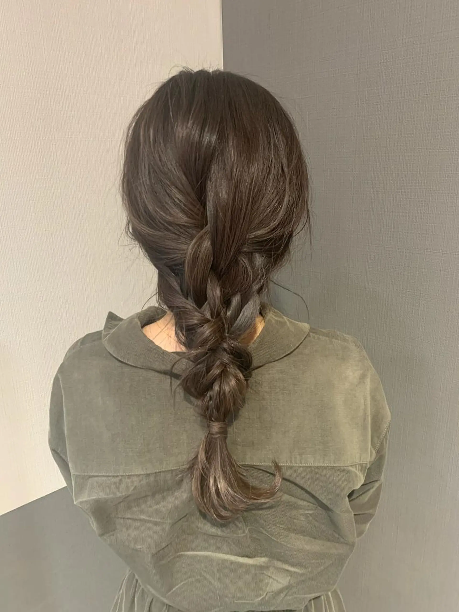 セミロング IT by ALBUM八王子店のヘアスタイル