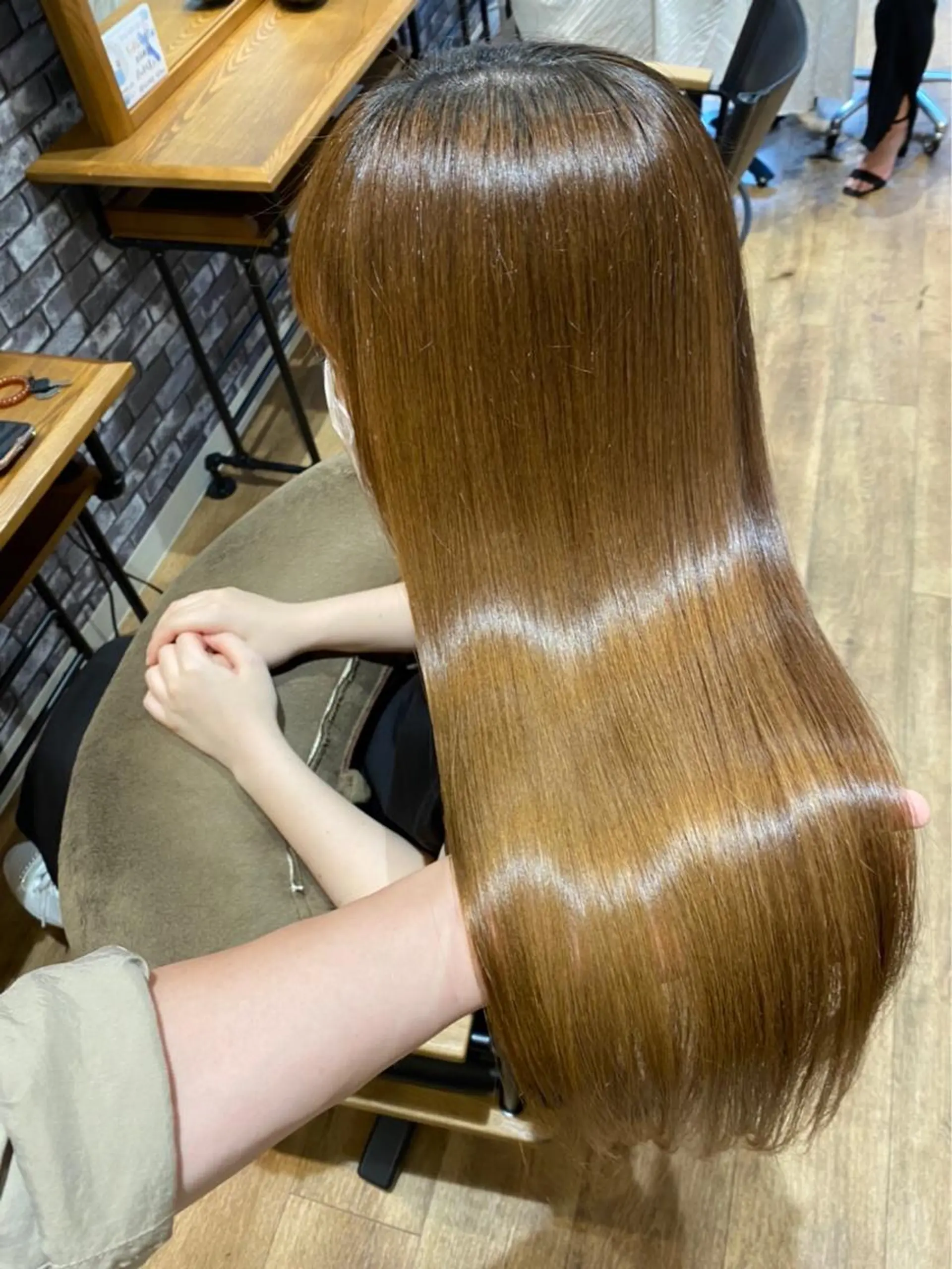 ロング 齋藤 真由のヘアスタイル