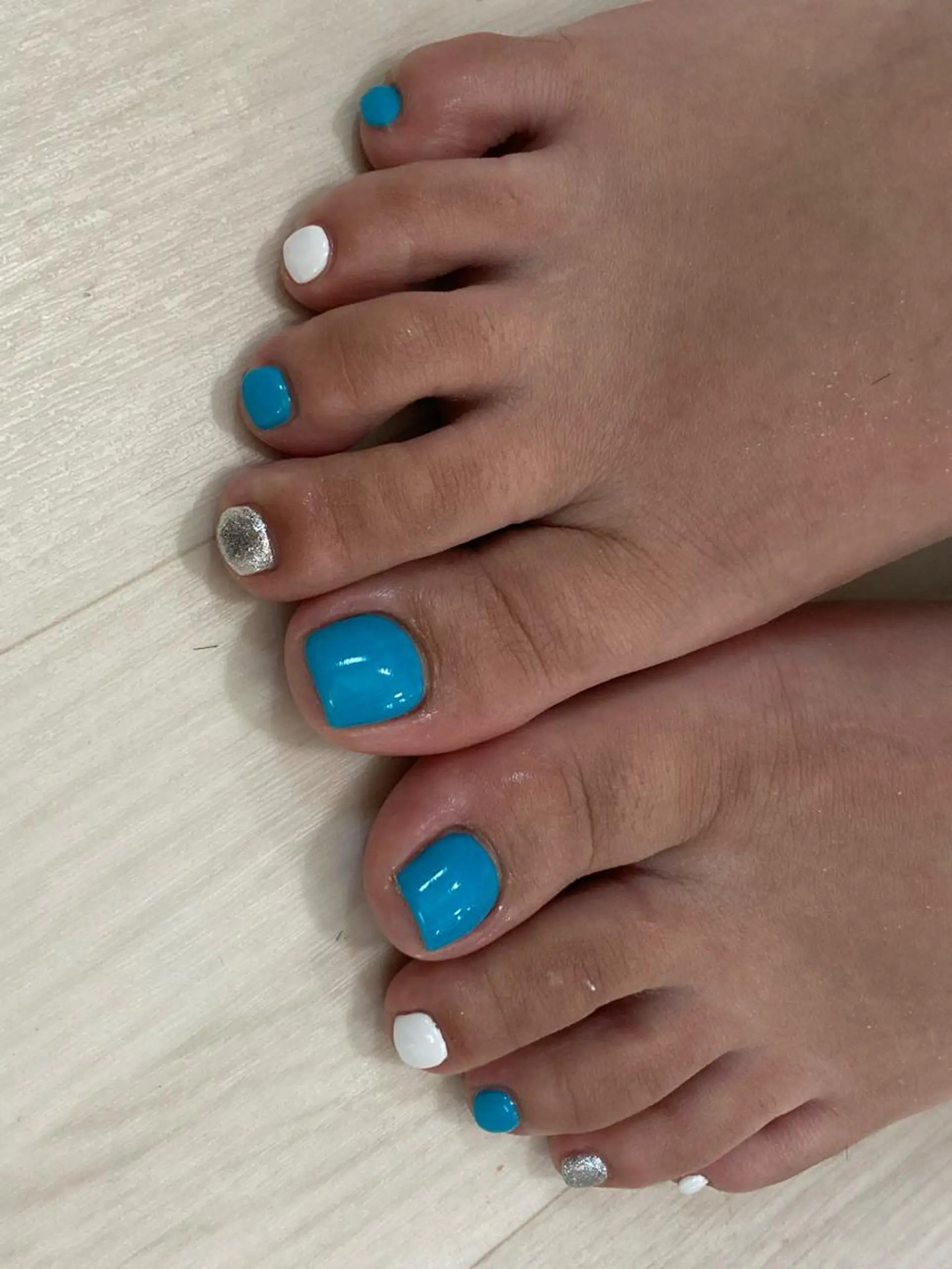 ネイル トータルビューティサロン cure所属・mika nailのネイルデザイン