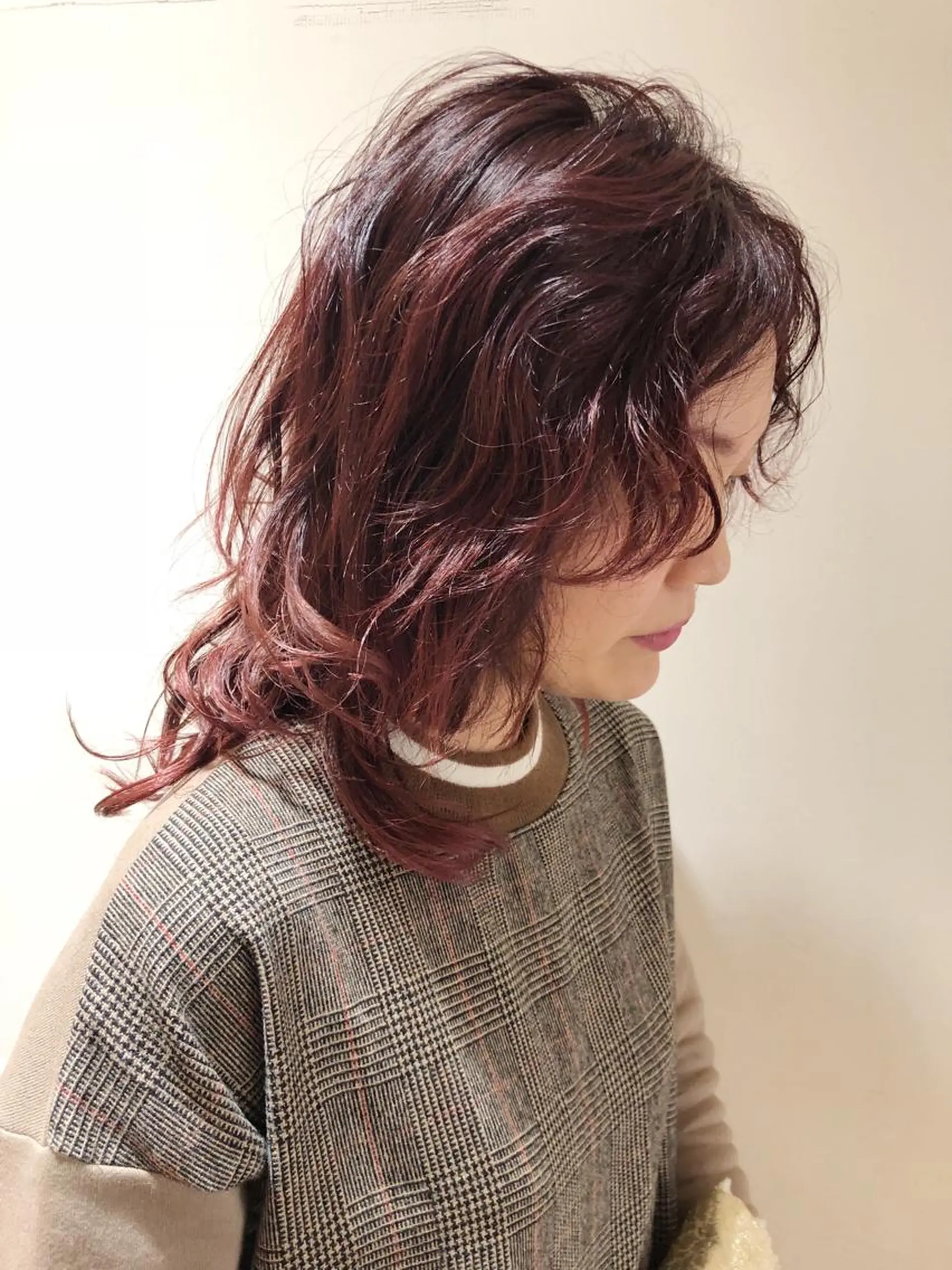 ロング カラー レッドカラー ウルフカット ZOA classic hair所属・東 みのりのヘアスタイル