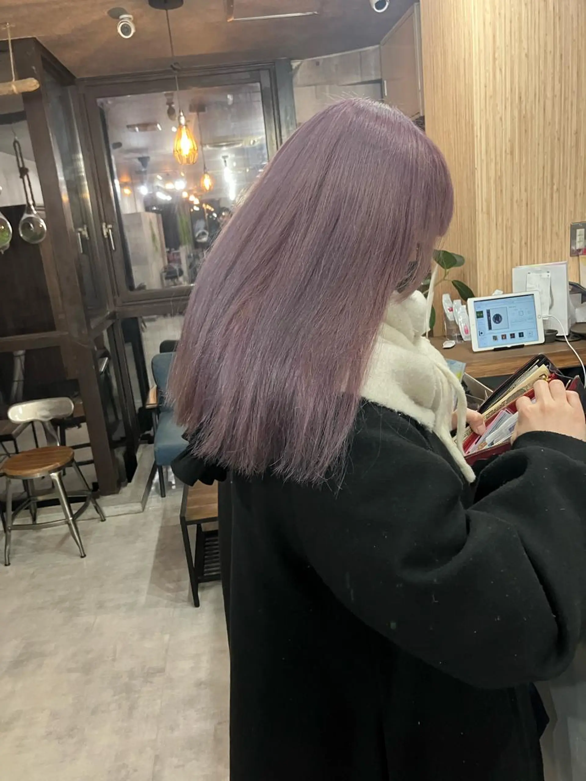 ロング カラー ブリーチ パープルカラー ヘアカラー トリートメント HAIR BASE ZAWAWA所属・レイヤー/ブリーチ｜ 特殊パーマ/赤澤のヘアスタイル