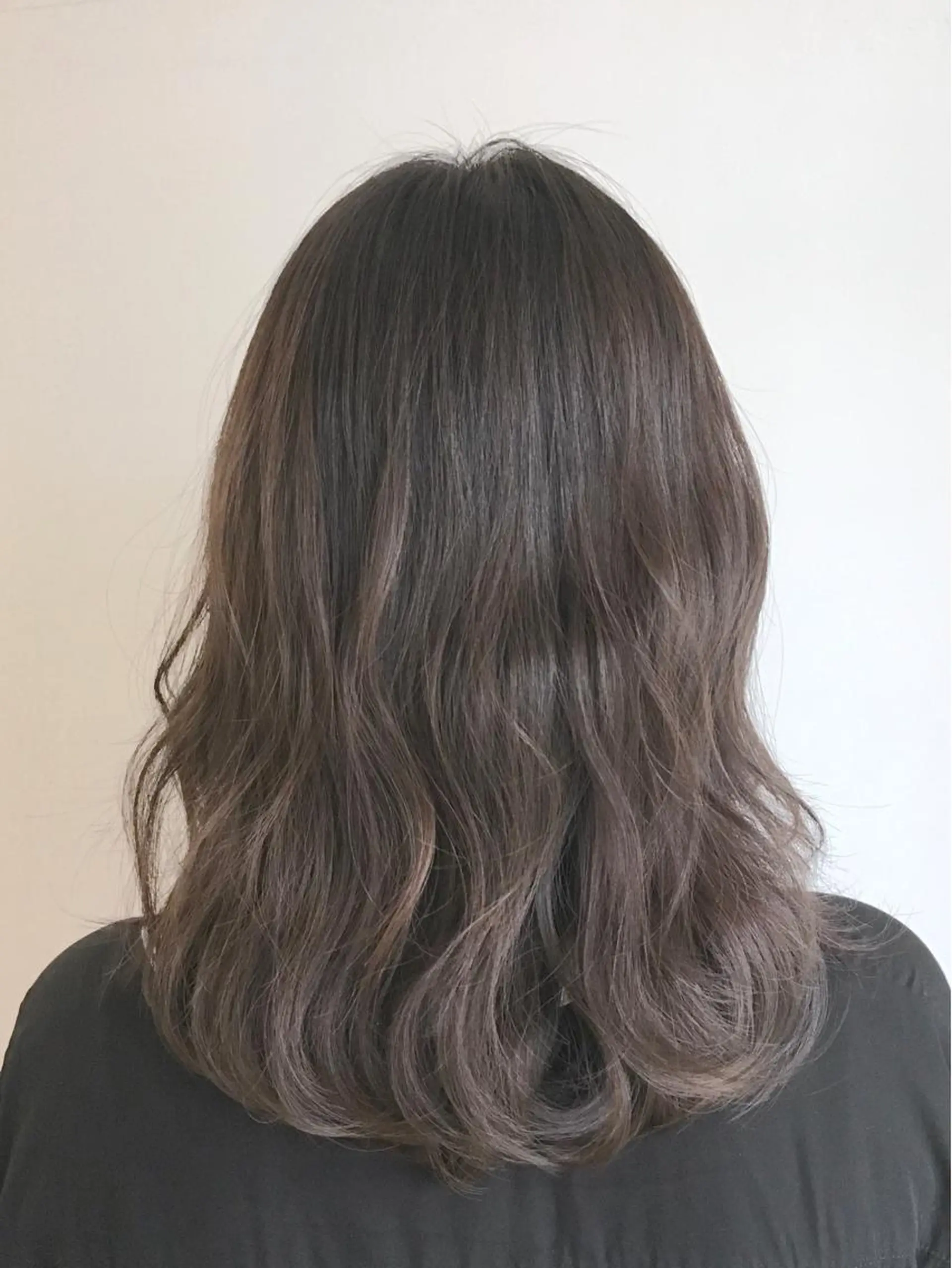 セミロング カラー グレージュ ラベンダーカラー ラベンダーグレージュ ラベンダーグレー ヘアカラー トリートメント ヘアセット go today shaire salon 本店所属・yoshi ☆のヘアスタイル