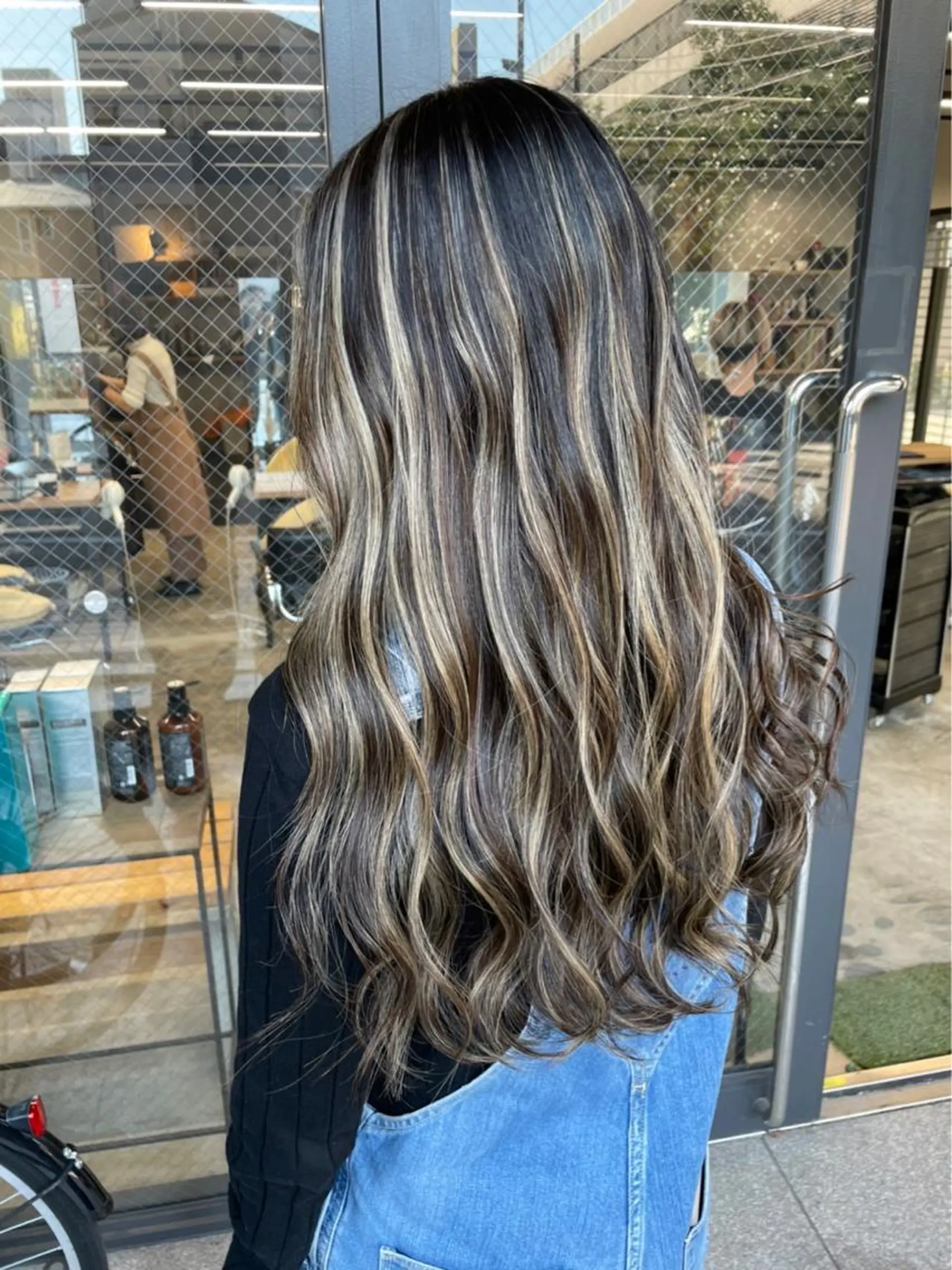 ロング カラー ヘアアレンジ ヘアローラン所属・💕 manaka🌺のヘアスタイル