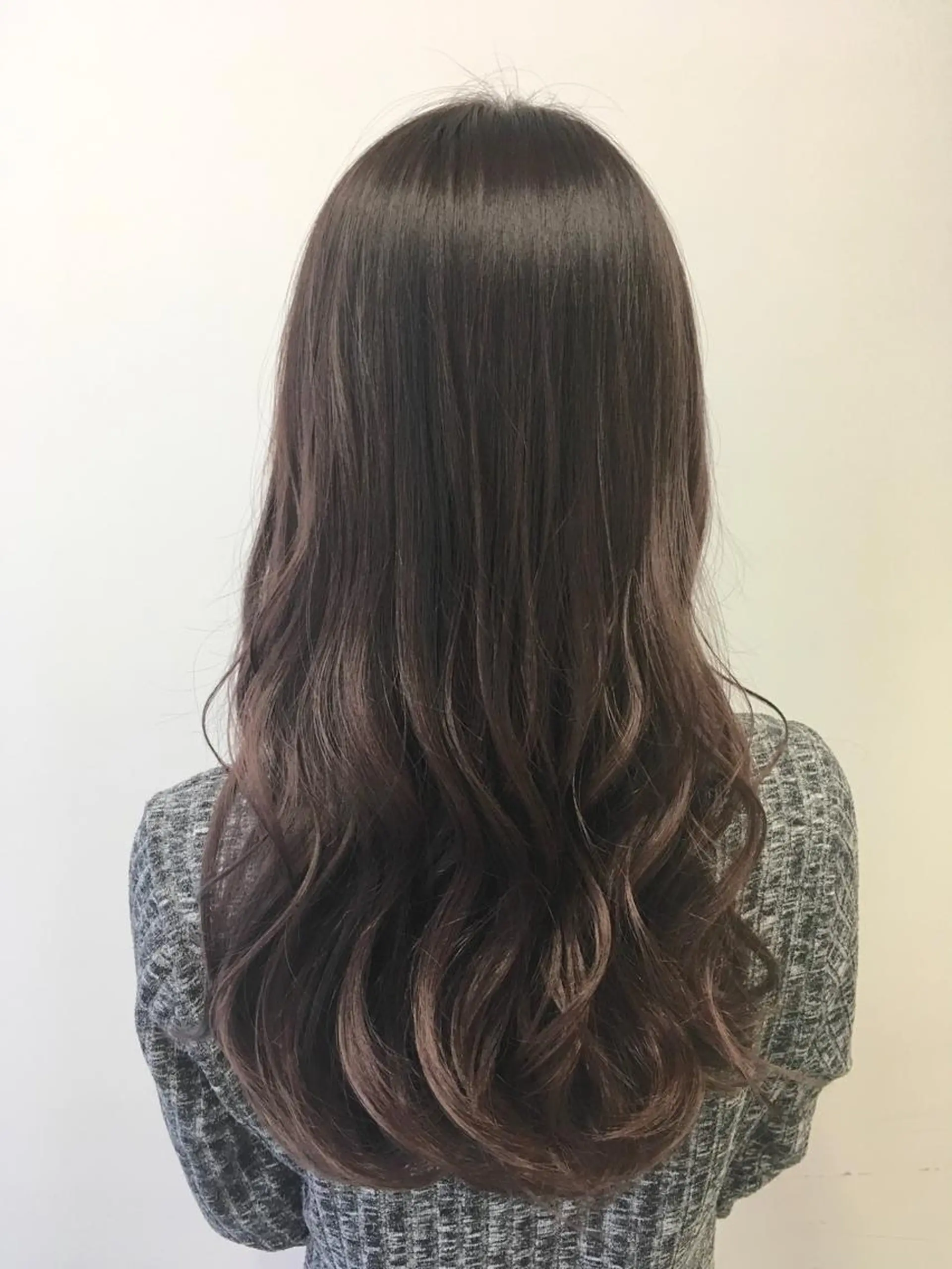 ロング カラー アッシュ ピンクカラー ピンクアッシュ ヘアカラー トリートメント ヘッドスパ ヘアセット go today shaire salon 本店所属・yoshi ☆のヘアスタイル