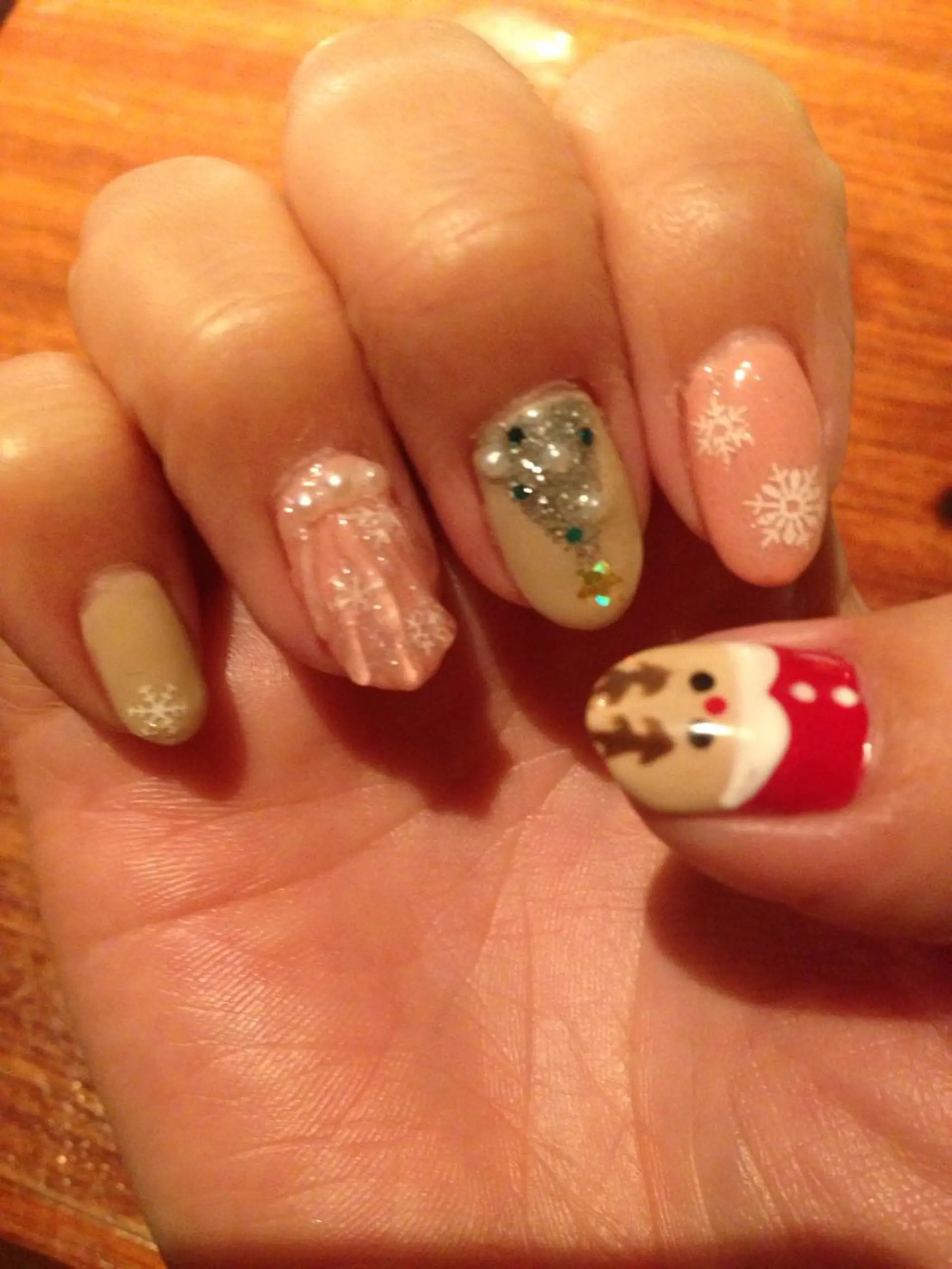 ネイル 冬ネイル クリスマス ハンドネイル リラネイル所属・福田 美代子のネイルデザイン
