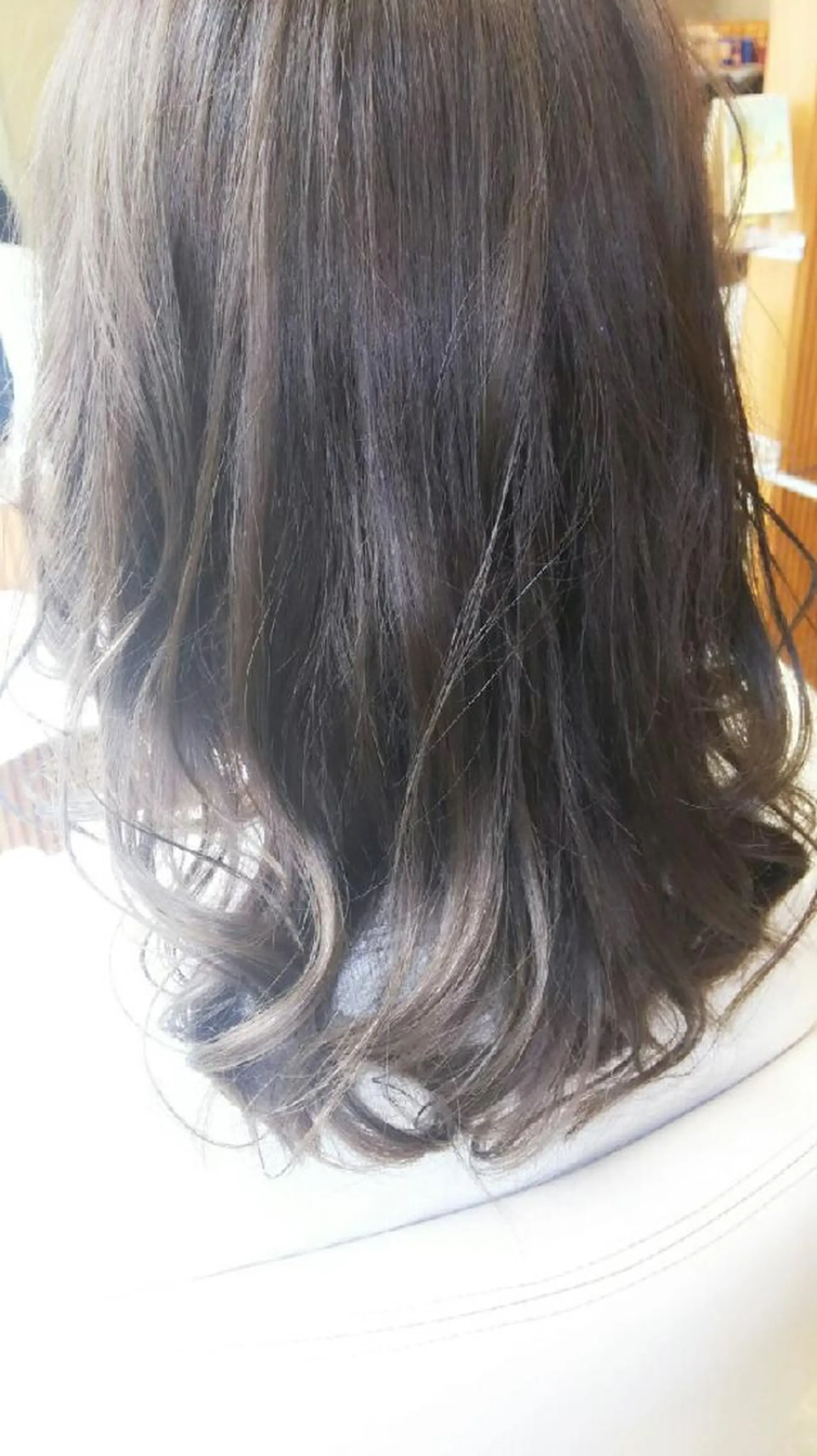 セミロング カラー グレージュ 脇田 雄大のヘアスタイル
