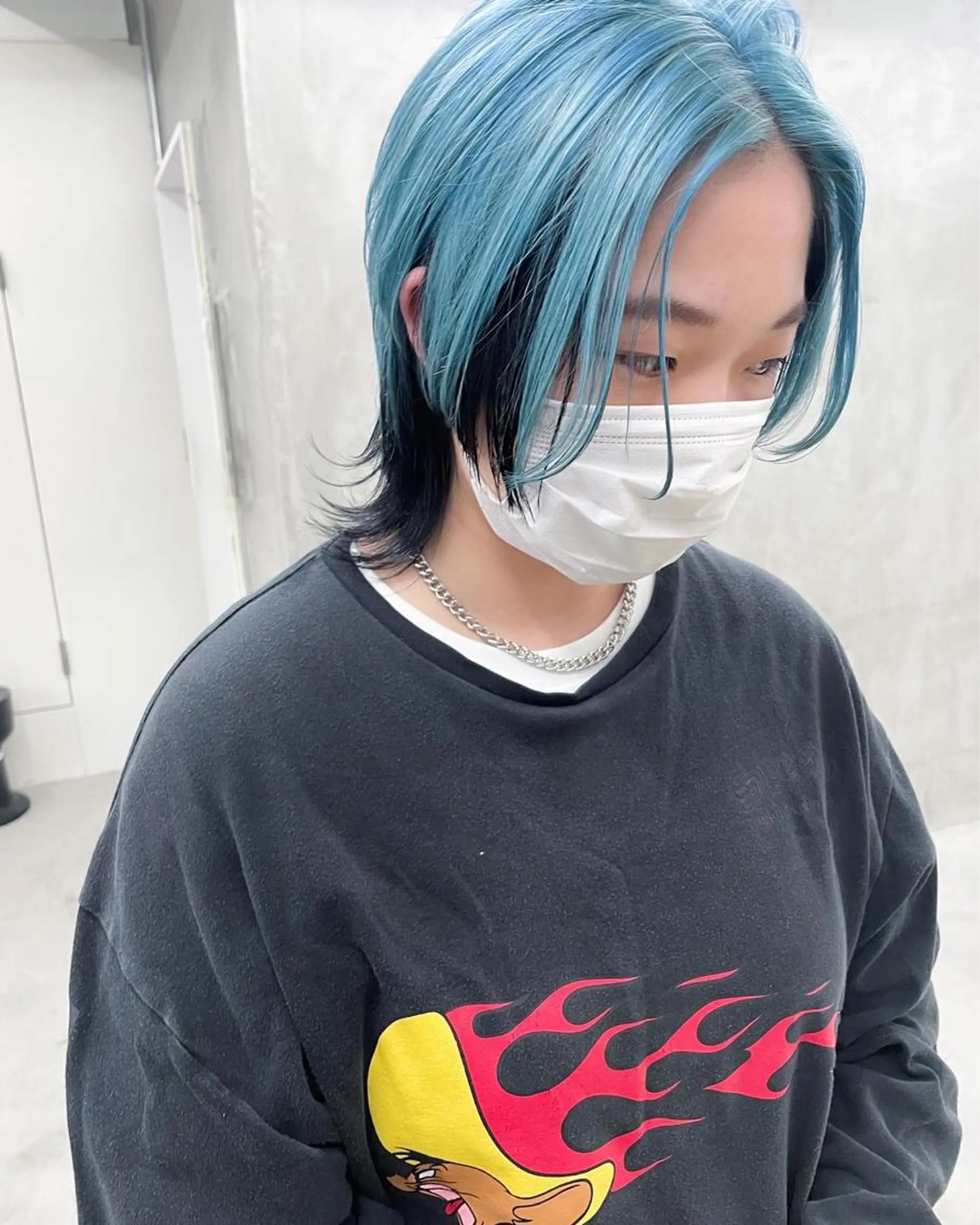 ショート nuu所属・💜ショート💜 ウルフ、ボブ二色亜美のヘアスタイル