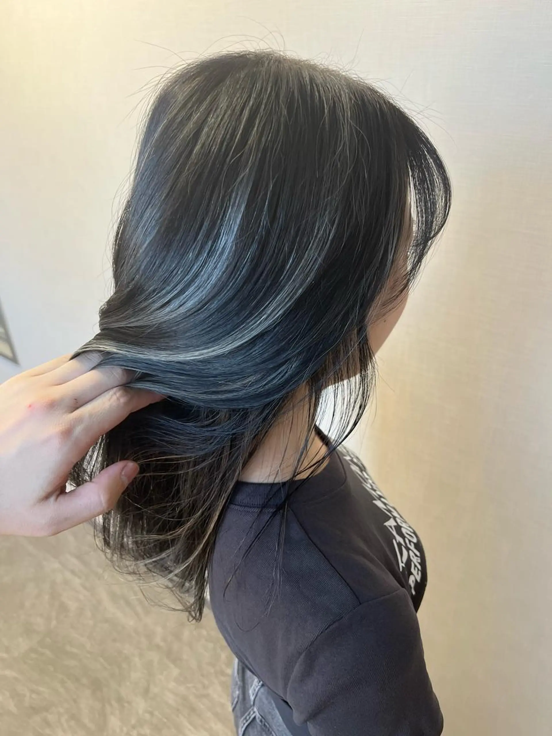 セミロング パーマ特化美容師 佐藤壮流のヘアスタイル