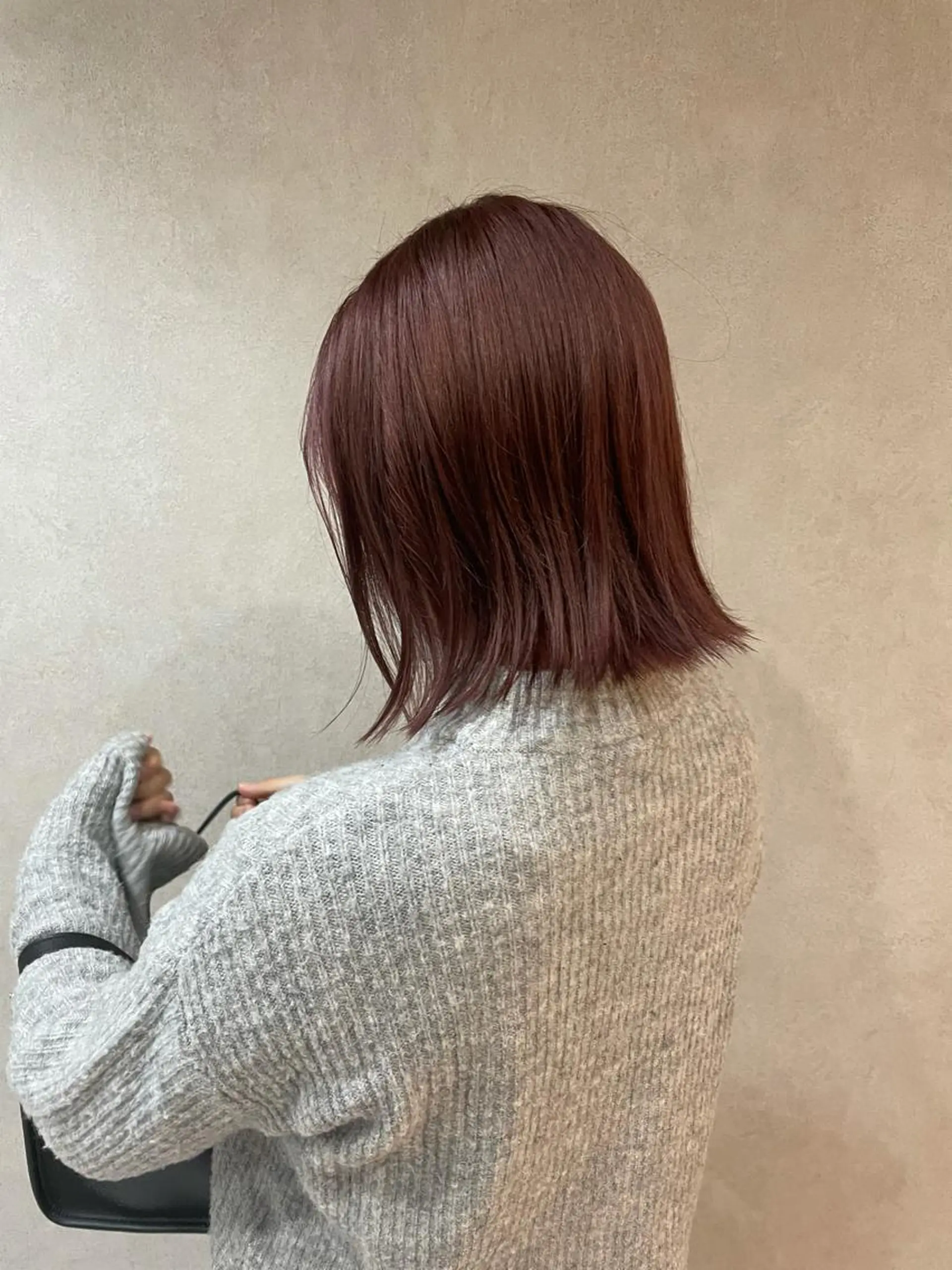 ミディアム カラー akane .のヘアスタイル