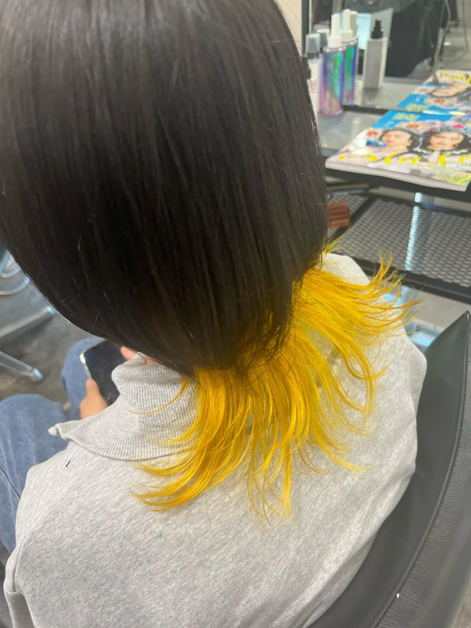 セミロング カラー インナーカラー ヘアカラー トリートメント 🌼動き×透明感🩵 ハイトーン/ナナのヘアスタイル