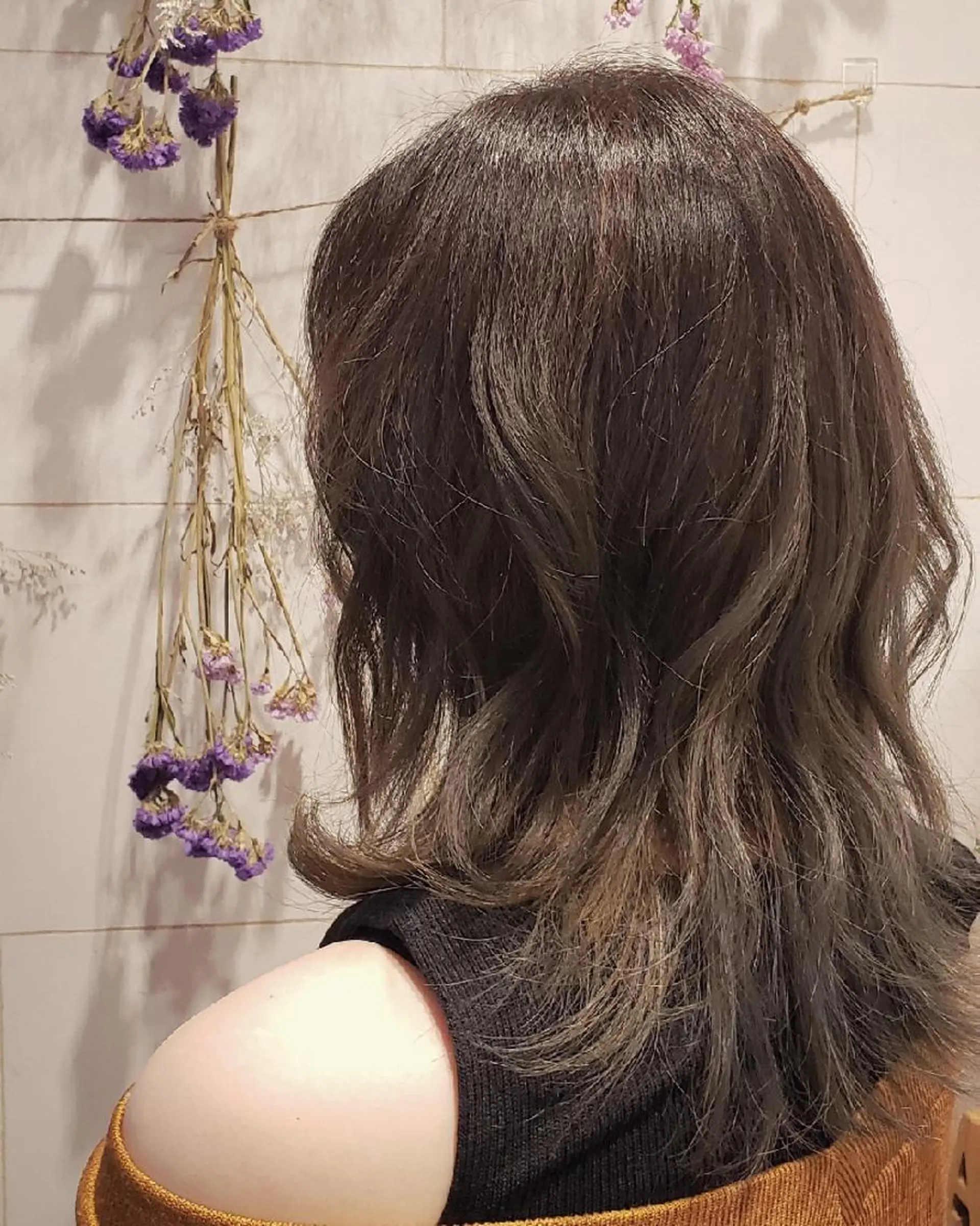 ミディアム 中村 真依のヘアスタイル