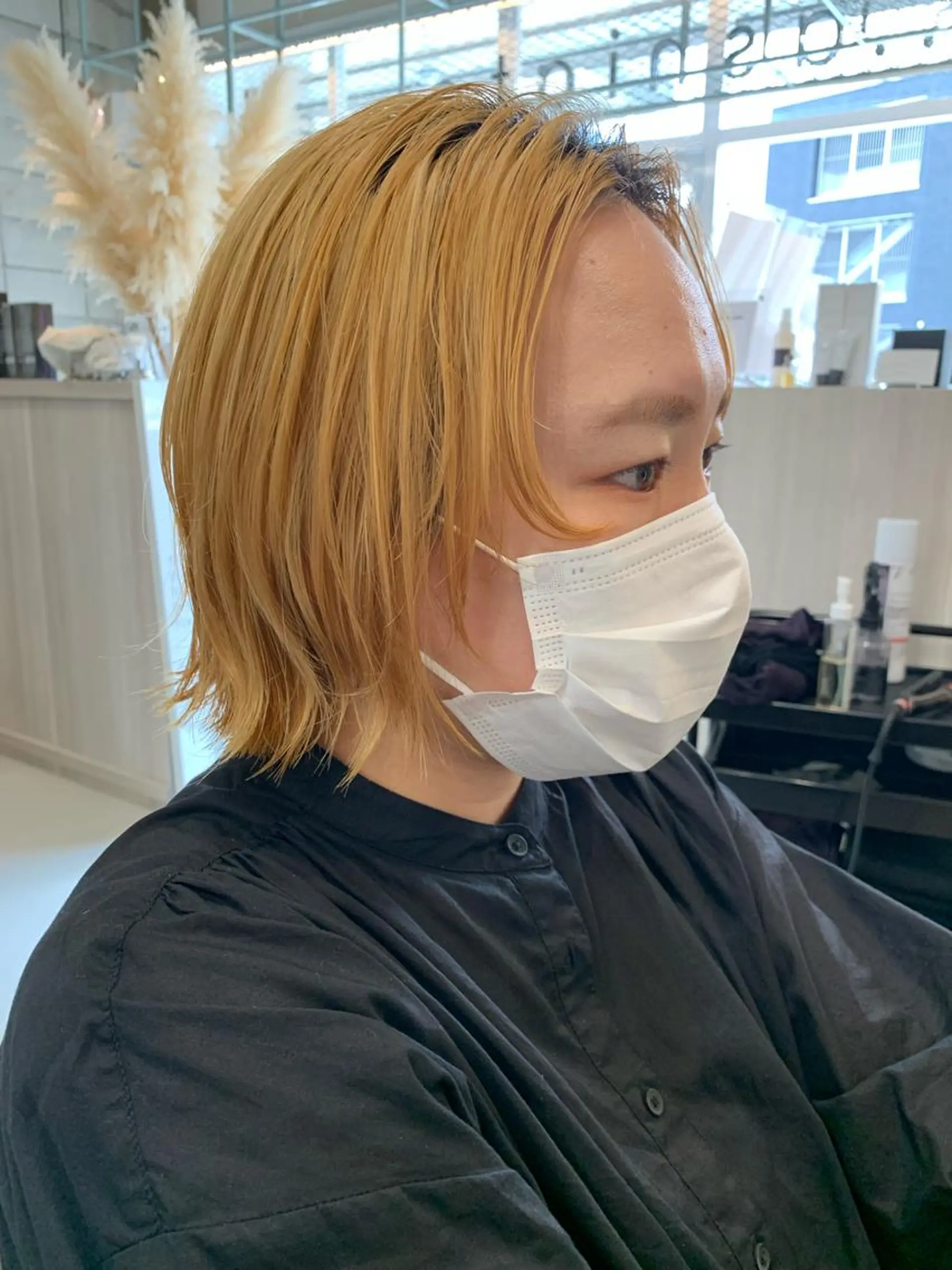 ショート カラー カット ヘアカラー トリートメント 新海 芳樹のヘアスタイル