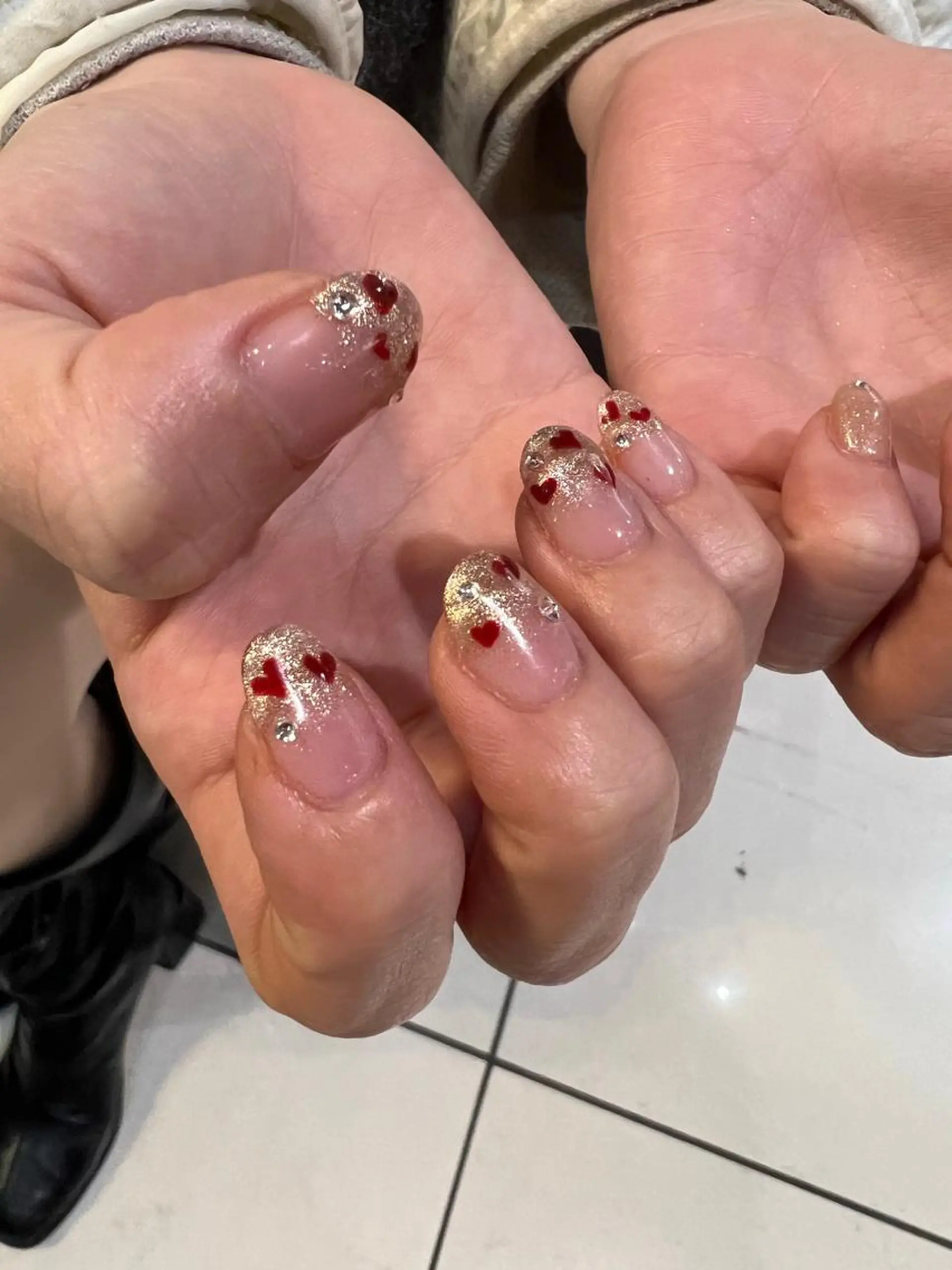 ネイル バレンタイン ハンドネイル ∴Sanae. ∴ トータルビューティーのネイルデザイン