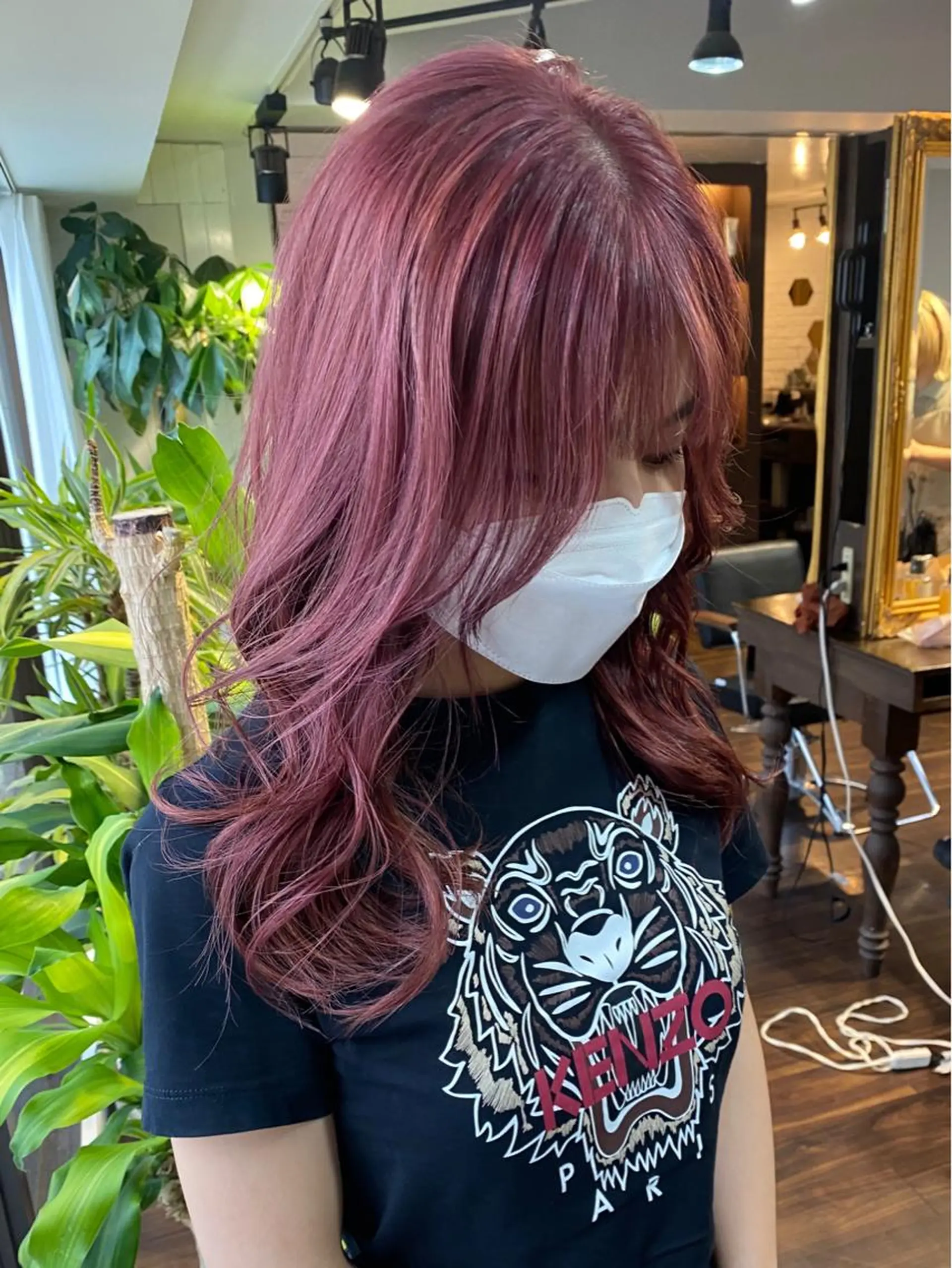 ロング カラー ヘアアレンジ ブリーチ ブラウンカラー ダブルカラー ピンクカラー ピンクブラウン カット ヘアカラー トリートメント 韓国ヘア×髪質 改善🇰🇷シオリのヘアスタイル