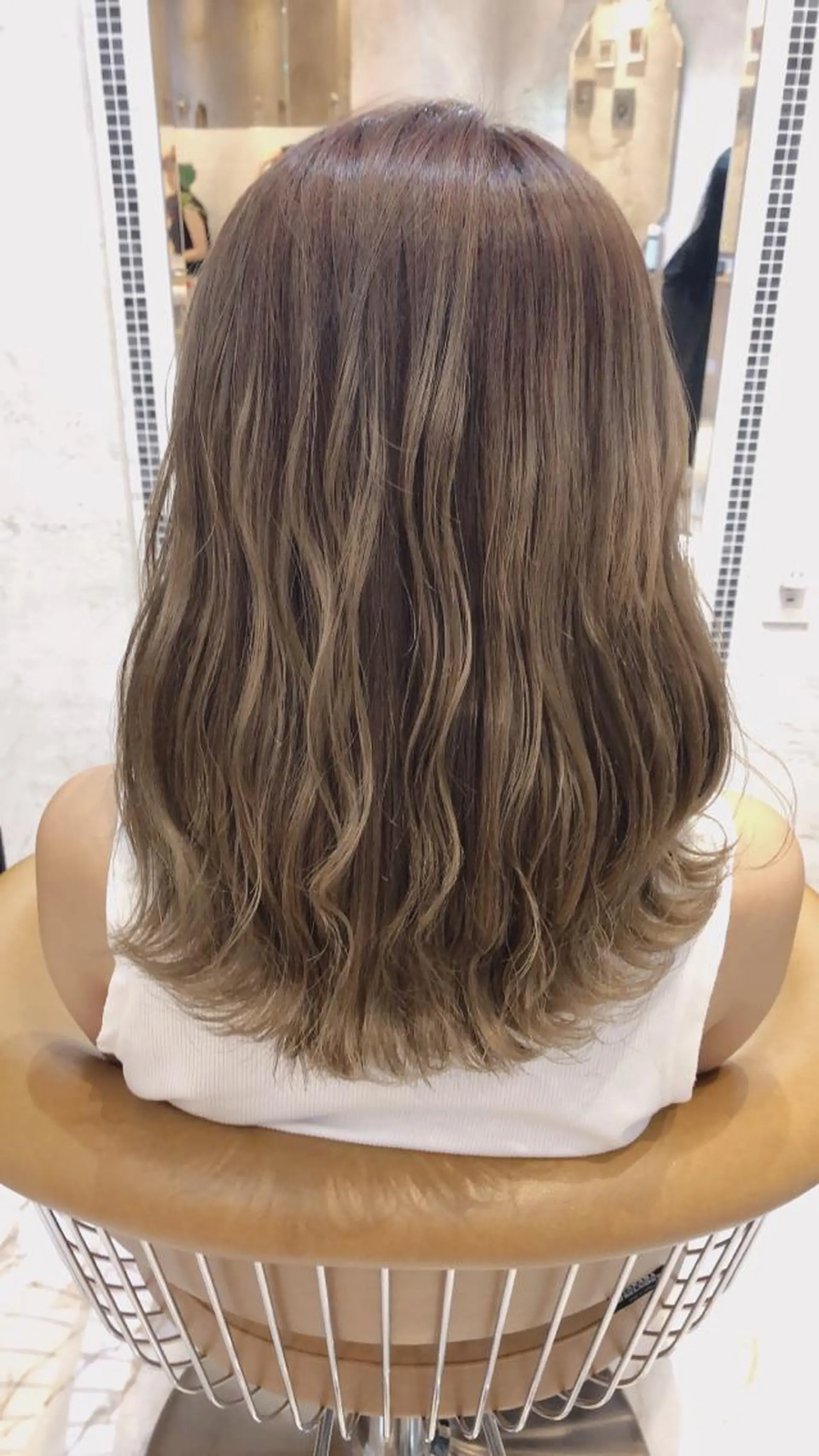 ミディアム カット ヘアカラー トリートメント 代表山口ひな 髪質改善のプロのヘアスタイル