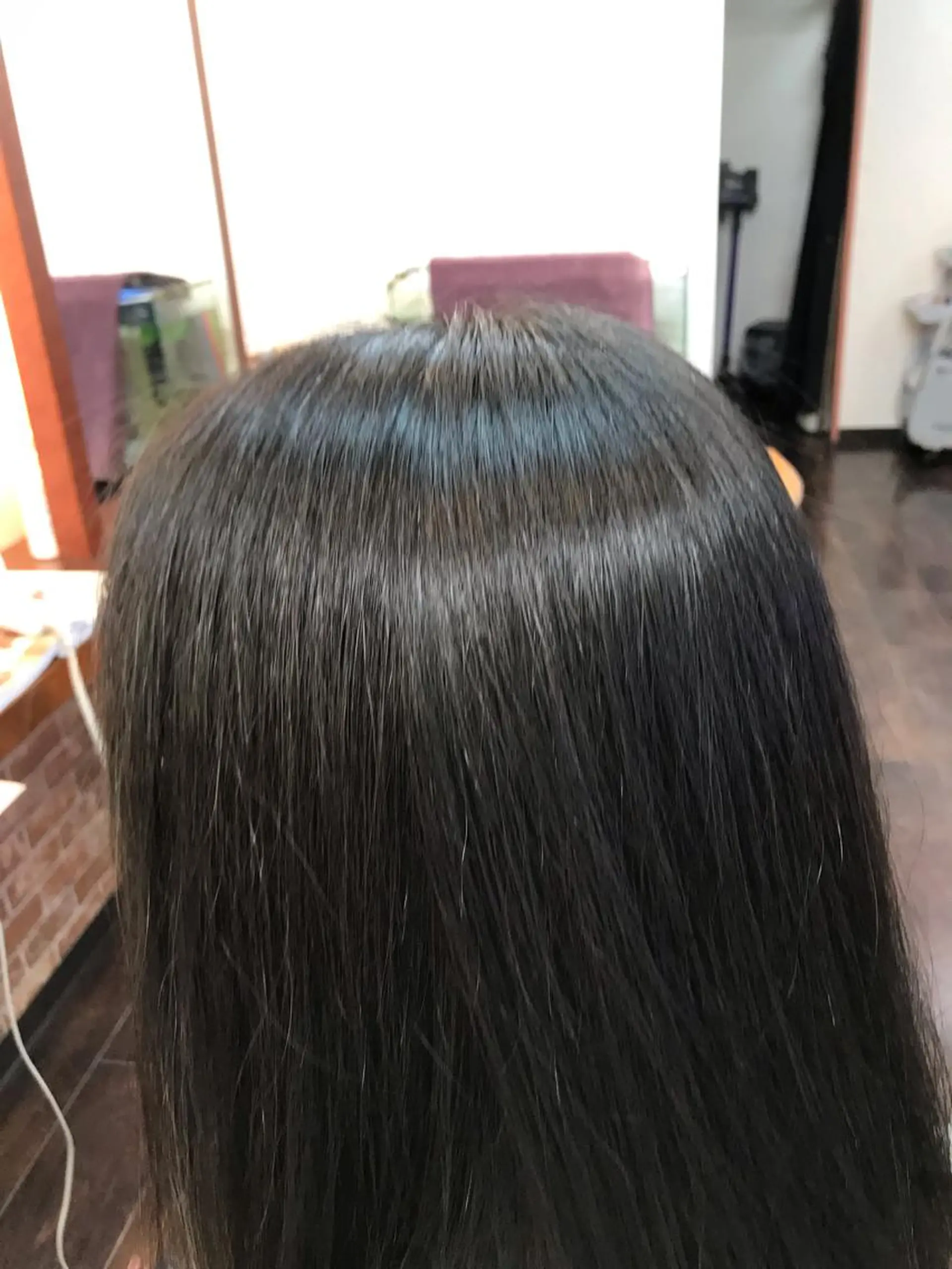 セミロング パーマ 桧山 真のヘアスタイル