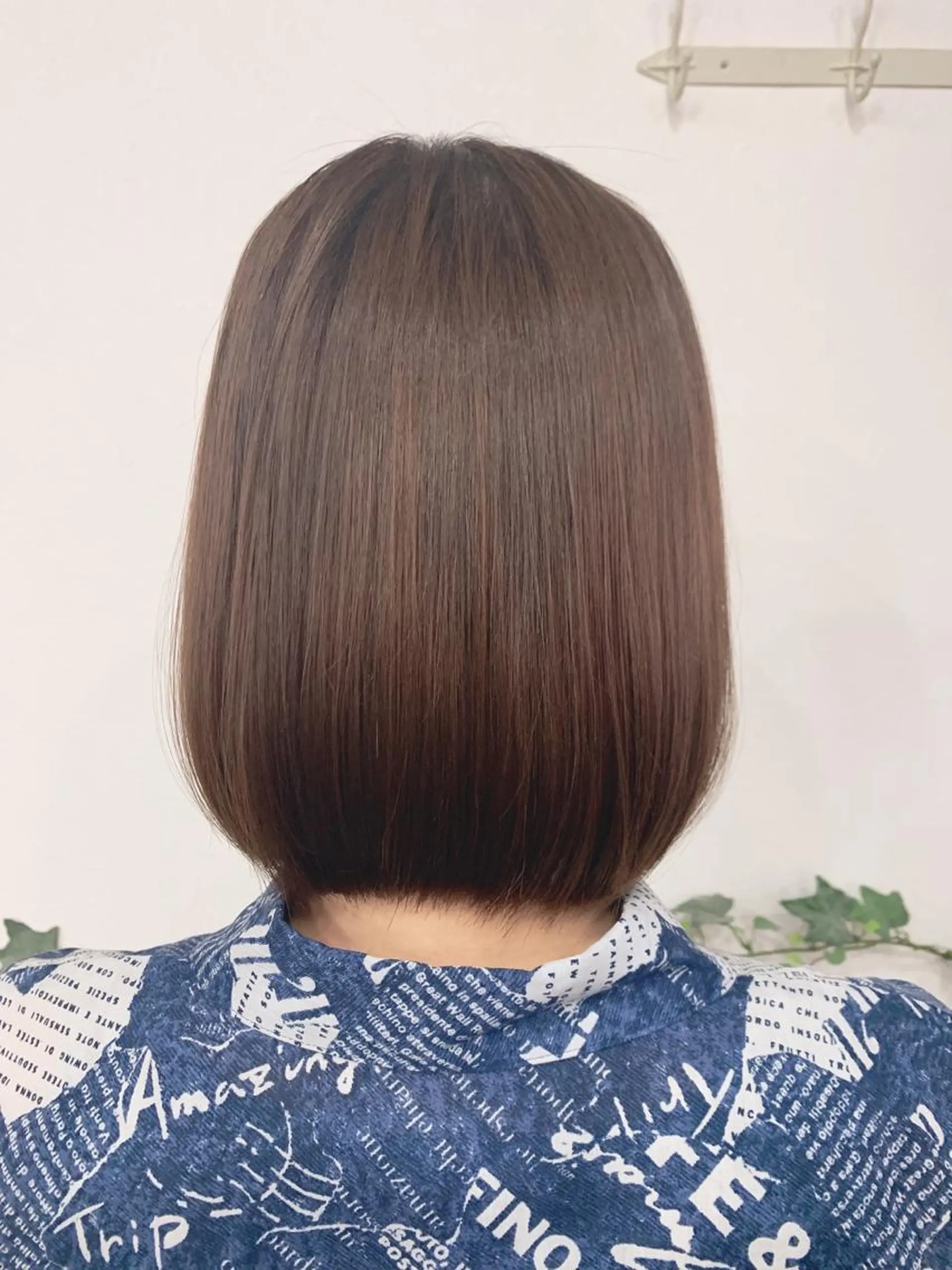 ミディアム 安藤 まどかのヘアスタイル